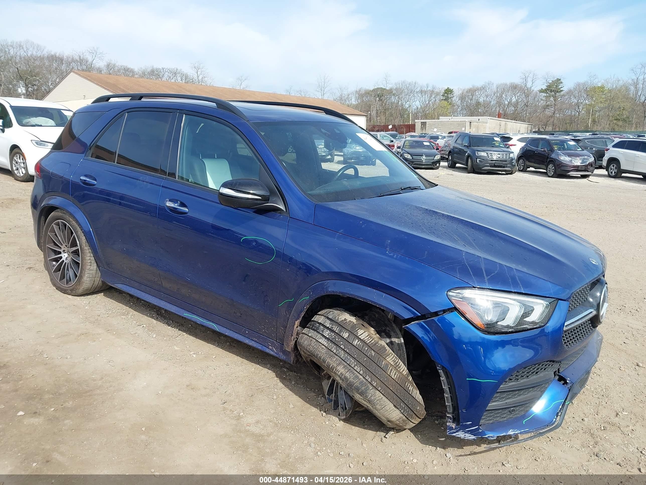 2020 Mercedes-Benz GLE 450, VIN 4JGFB5KE4LA022989 — Front end