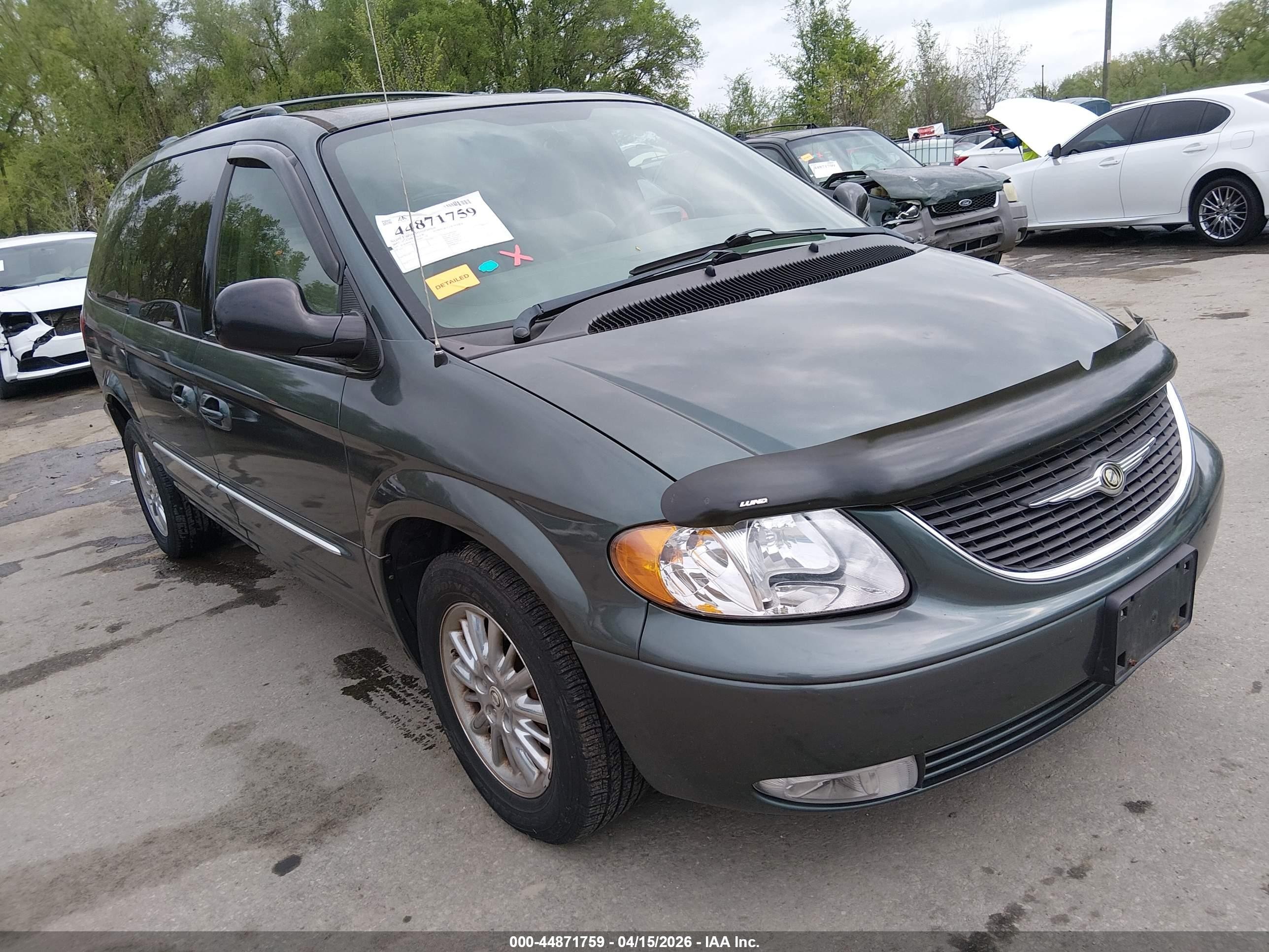 2003 Chrysler Town & Country Limited, VIN 2C8GP64L53R292867 — Hail