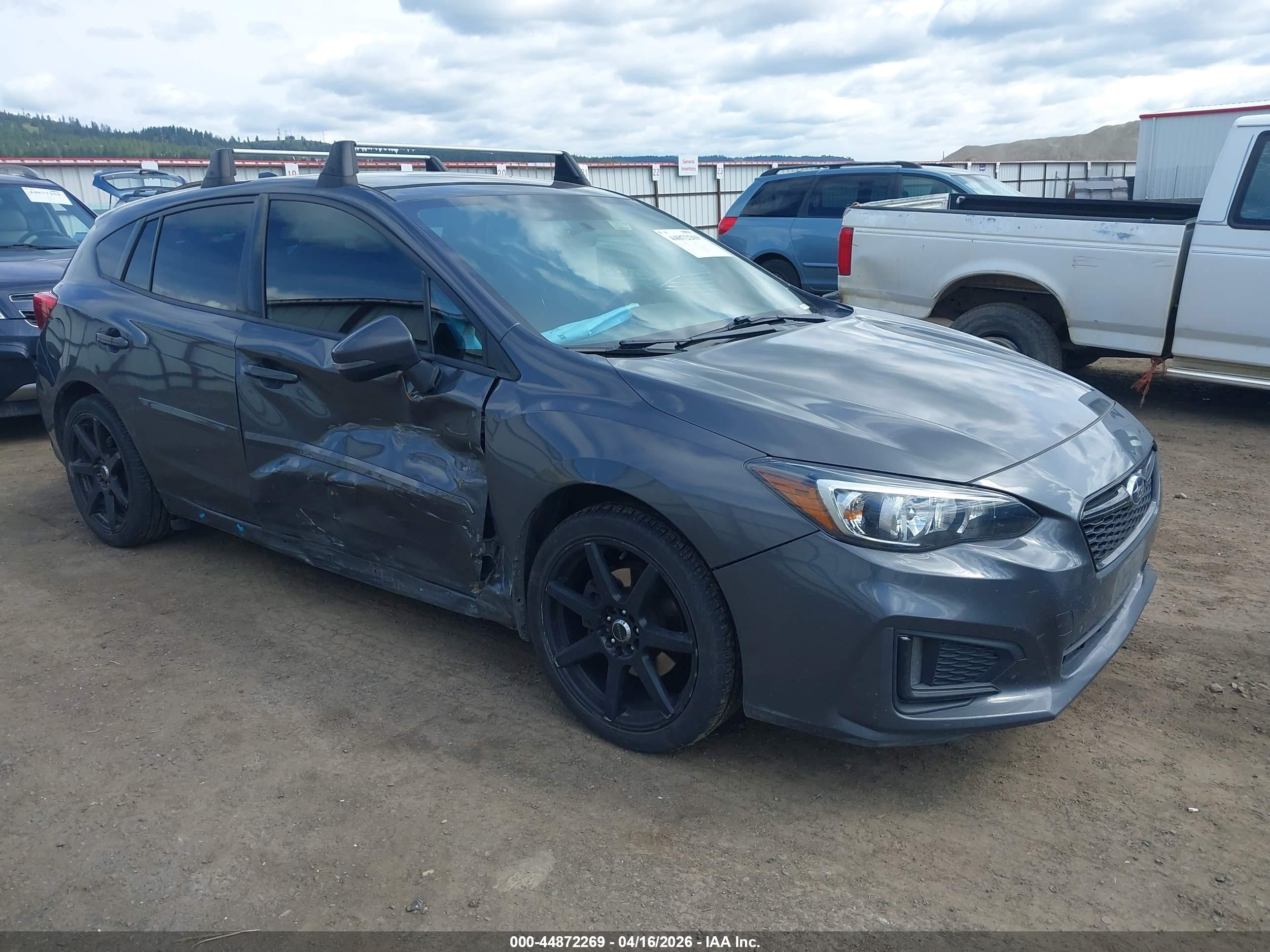 2018 Subaru Impreza Special Sports, VIN 4S3GTAK6XJ1702318 — Бок