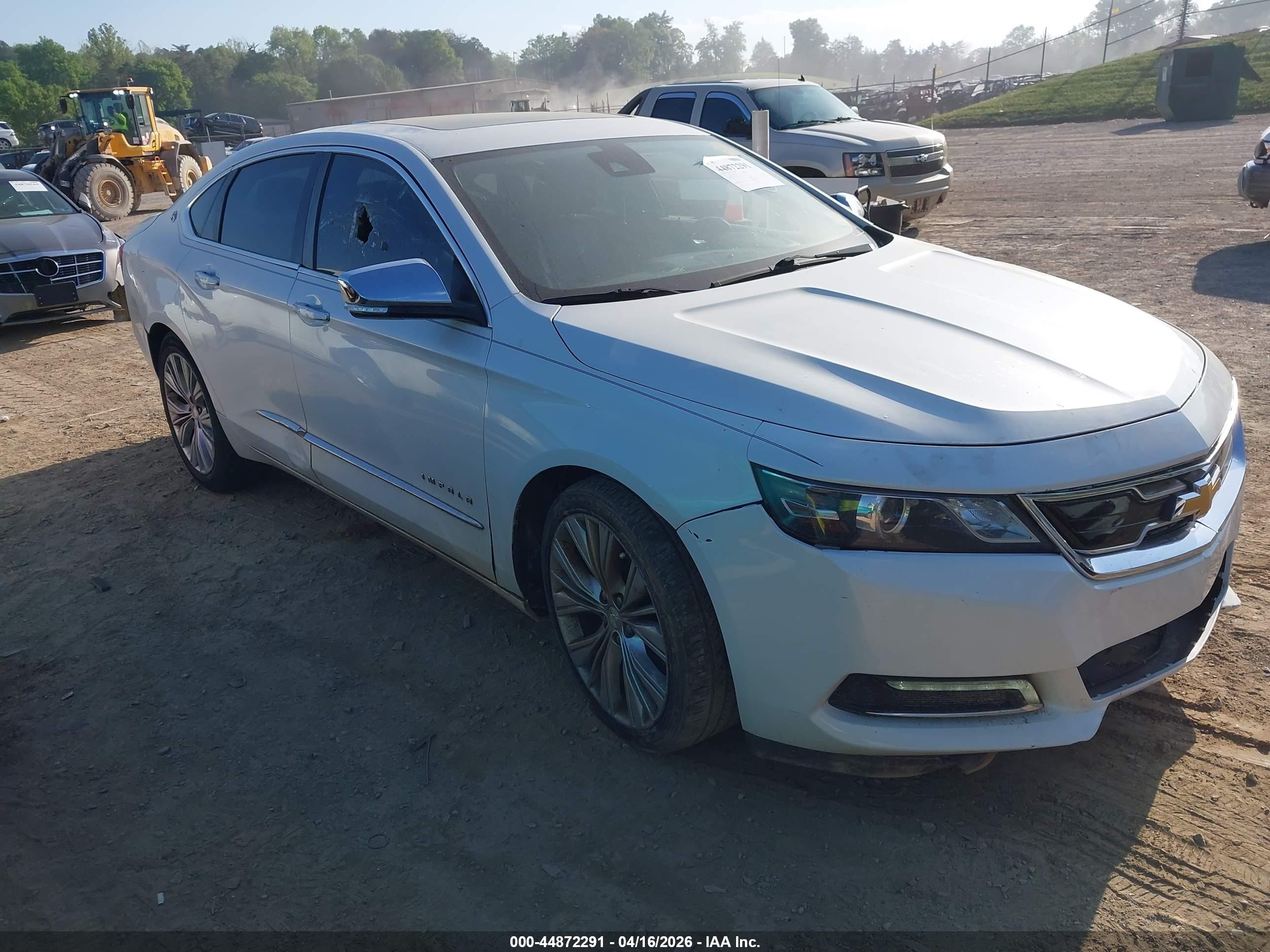 2015 Chevrolet Impala LTZ, VIN 1G1165S39FU133261 — Front end