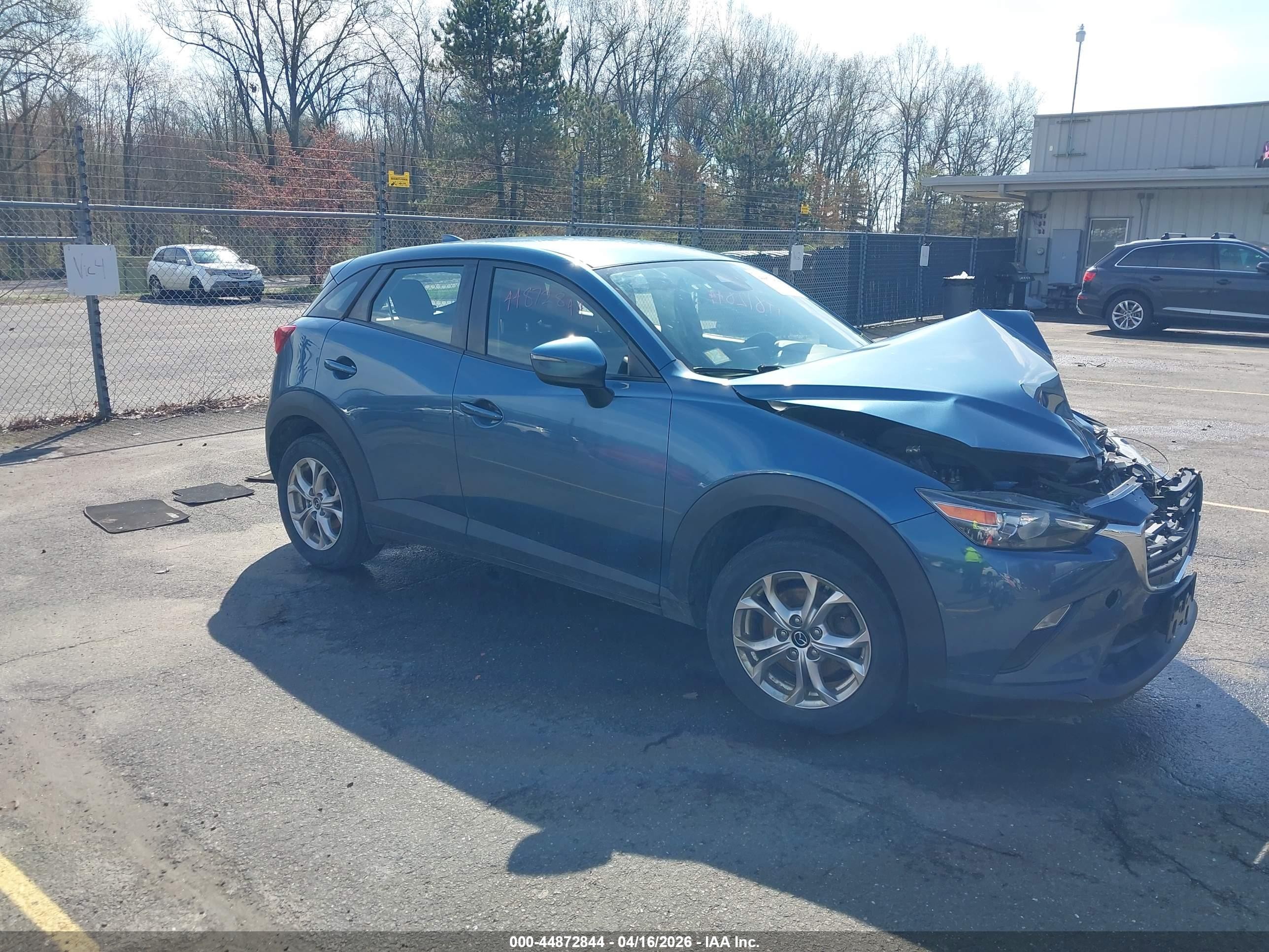 2019 Mazda CX-3 Sport, VIN JM1DKFB76K1445512 — Front end