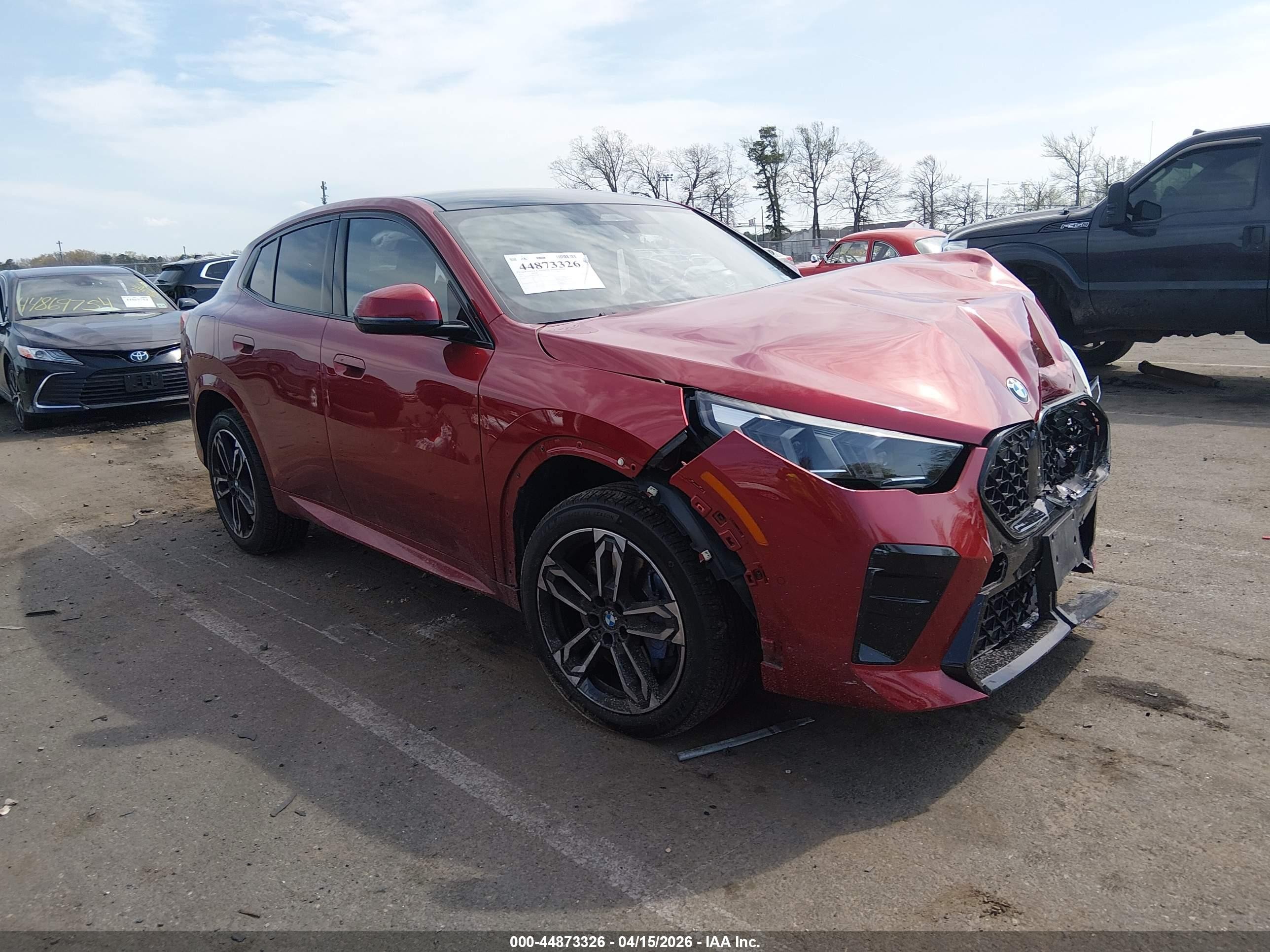 2025 BMW X2 xDrive28i, VIN WBX63GM01S5081510 — Перед