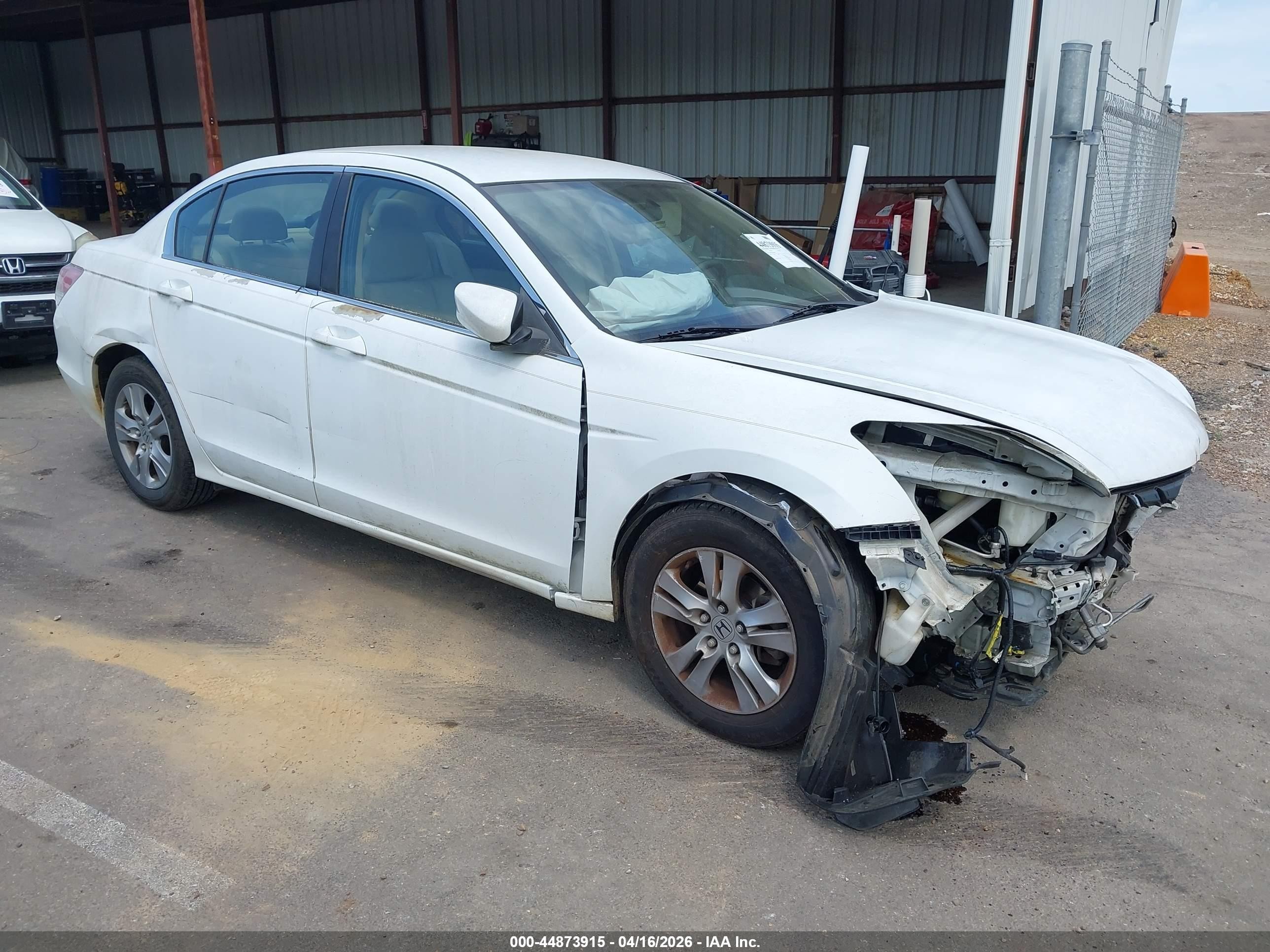 2011 Honda Accord SE, VIN 1HGCP2F61BA105886 — Front end