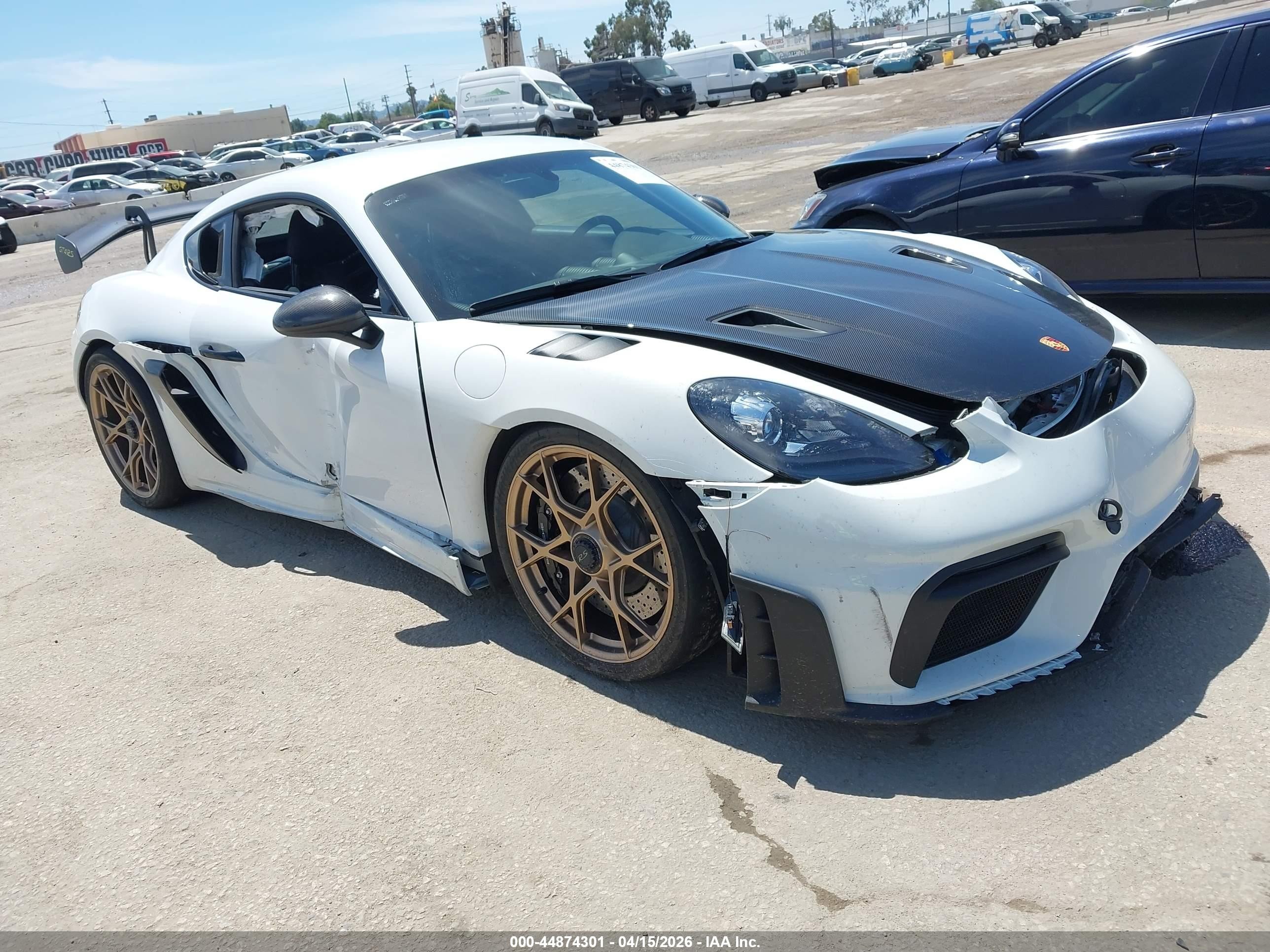 2023 Porsche 718 Cayman GT4 RS, VIN WP0AE2A80PS280345 — Бок