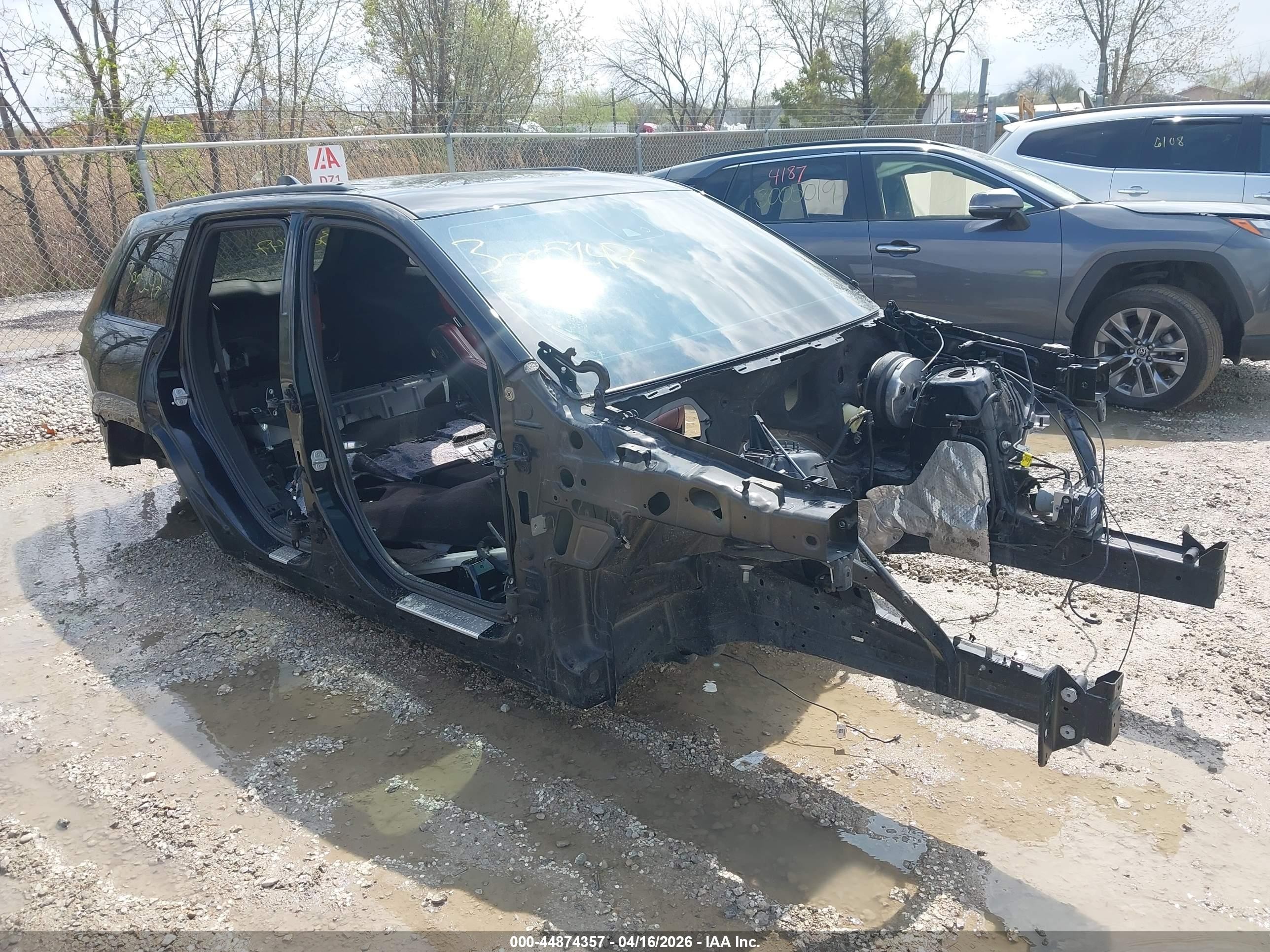 2018 Jeep Grand Cherokee Trackhawk, VIN 1C4RJFN93JC348325 — Stripped