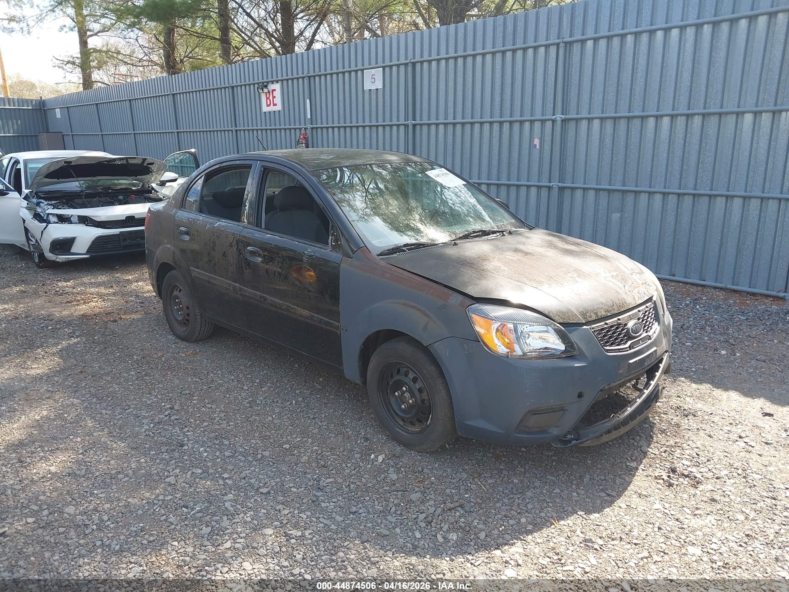 2011 Kia Rio LX, VIN KNADH4A34B6926683 — Не указано