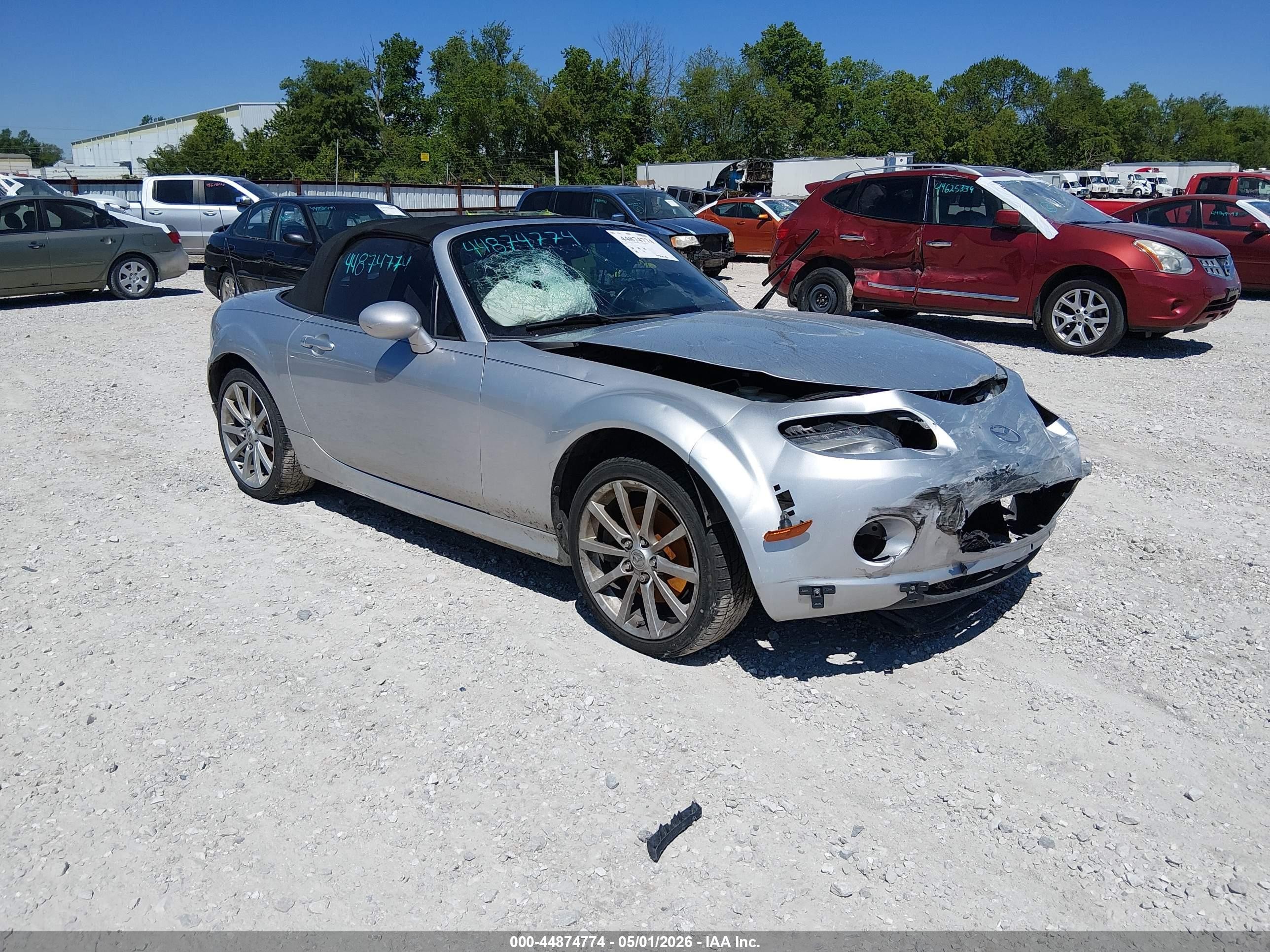 2008 Mazda MX-5 Miata Touring, VIN JM1NC25F380145101 — Front end