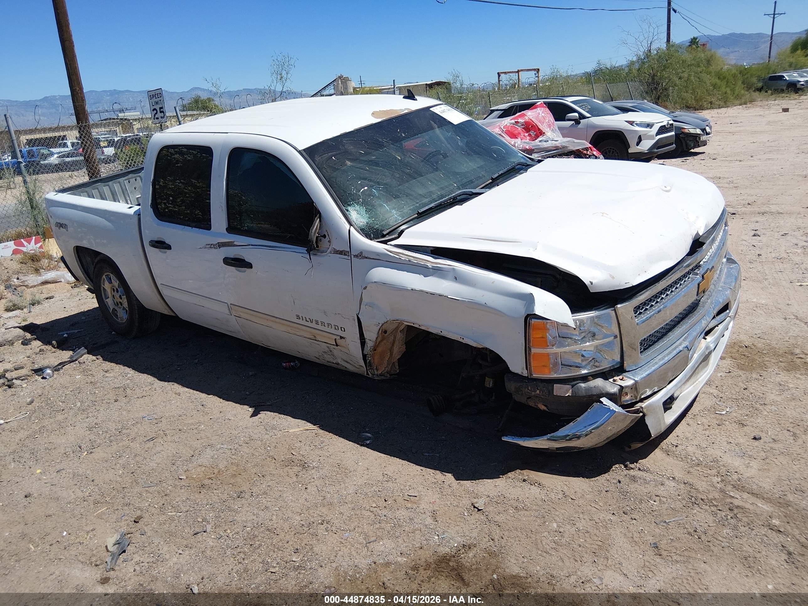 2012 Chevrolet Silverado 1500 LT, VIN 3GCPKSE70CG273157 — Front end