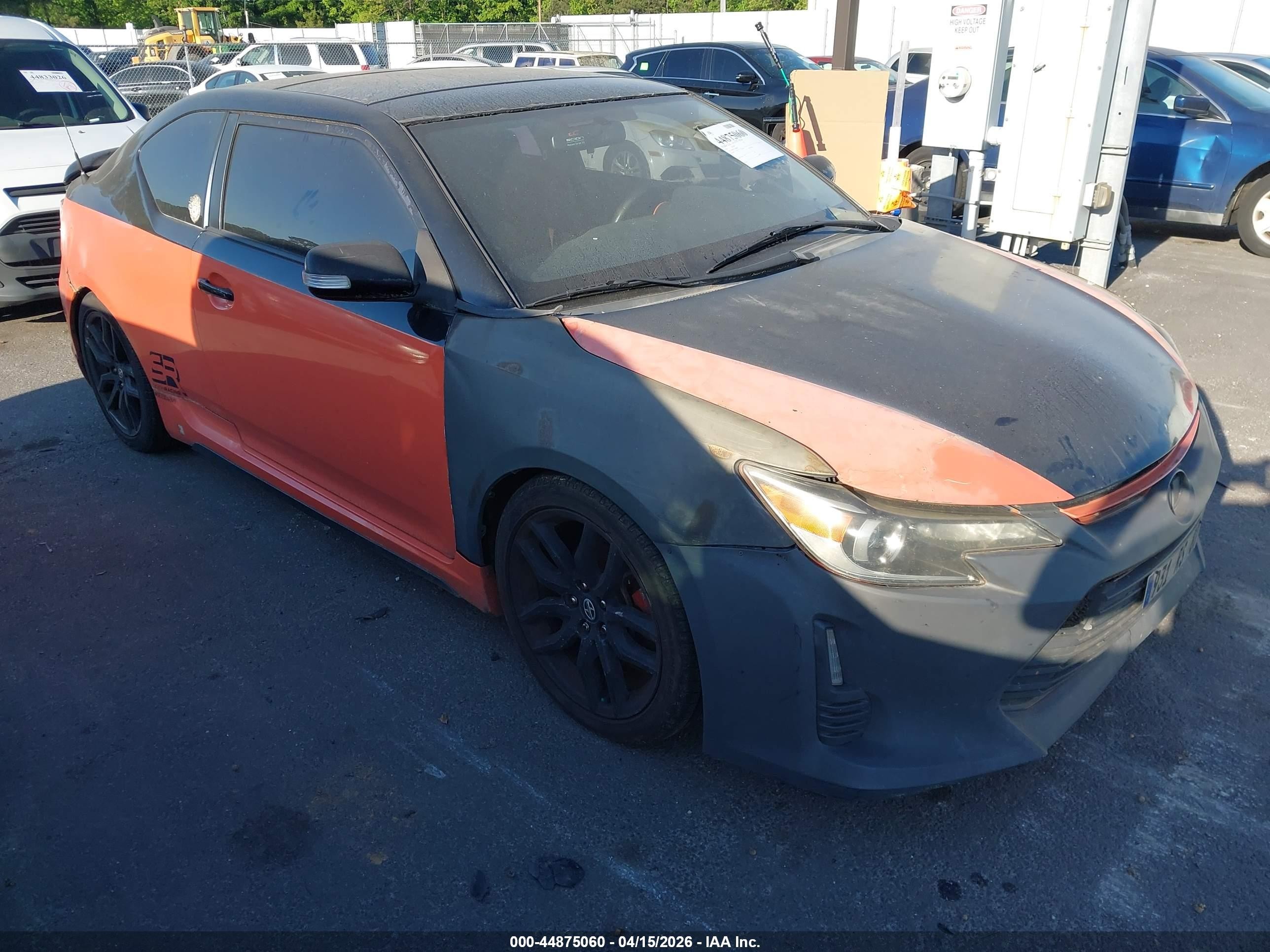 2015 Scion tC, VIN JTKJF5C71FJ006829 — Normal wear