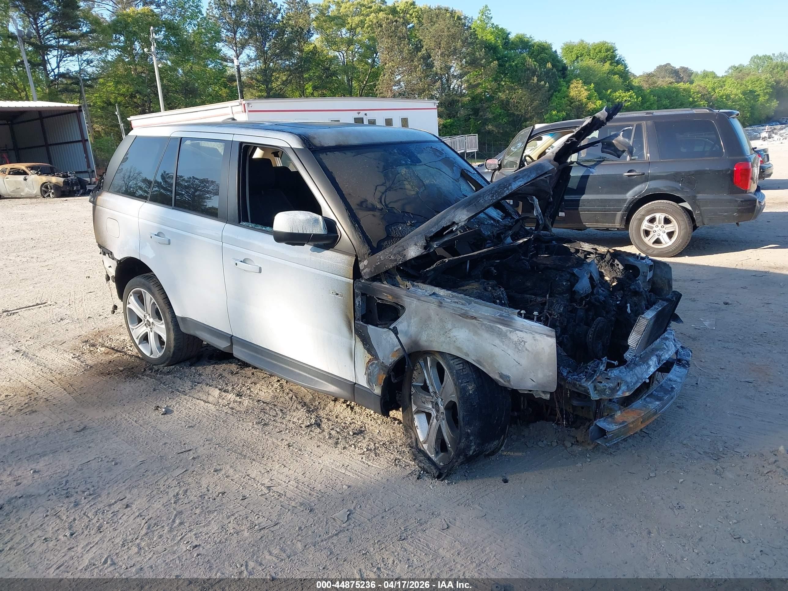 2013 Land Rover Range Rover Sport HSE Lux, VIN SALSK2D40DA801550 — Engine fire