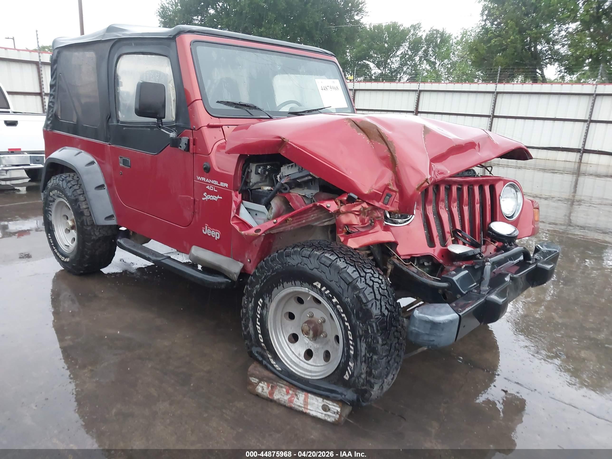 1999 Jeep Wrangler Sport, VIN 1J4FY19S5XP491335 — Front end