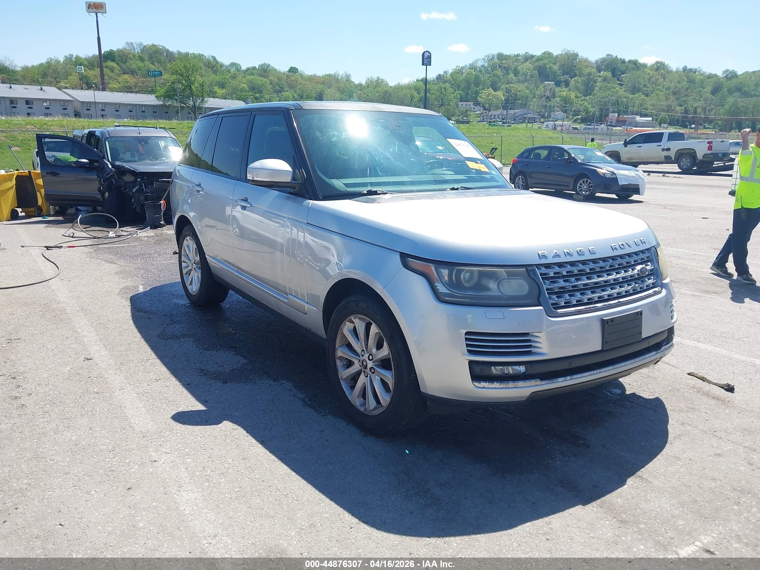 2013 Land Rover Range Rover HSE, VIN SALGS2DF2DA112973 — Front end