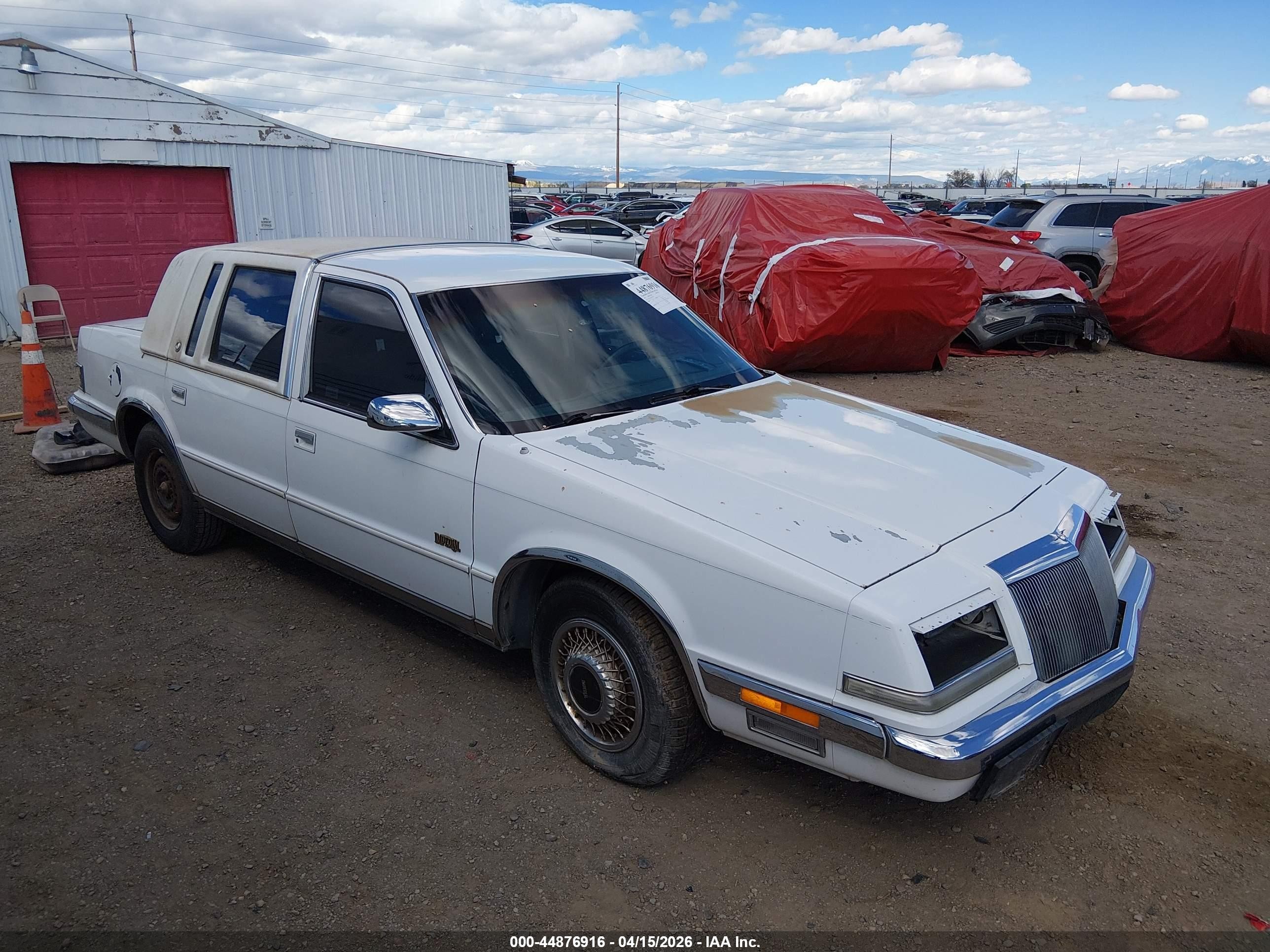 1993 Chrysler IMPERIAL, VIN 1C3XV56L6PD174791 — Side