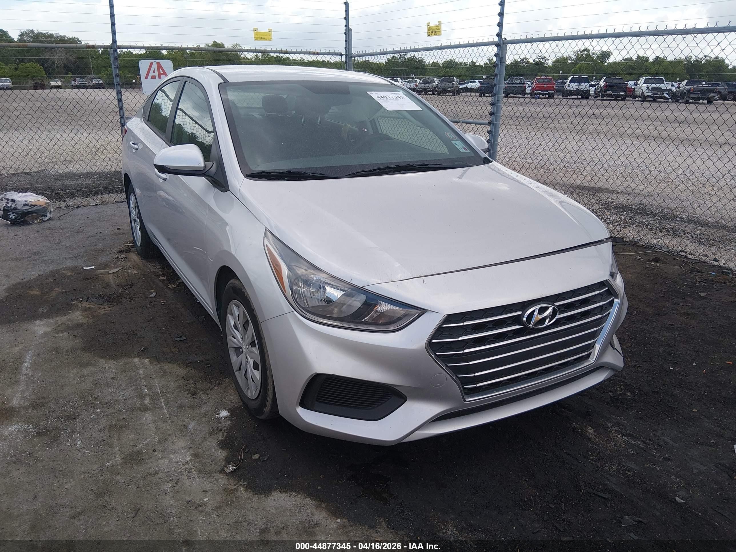 2022 Hyundai Accent SE, VIN 3KPC24A68NE179694 — Front end