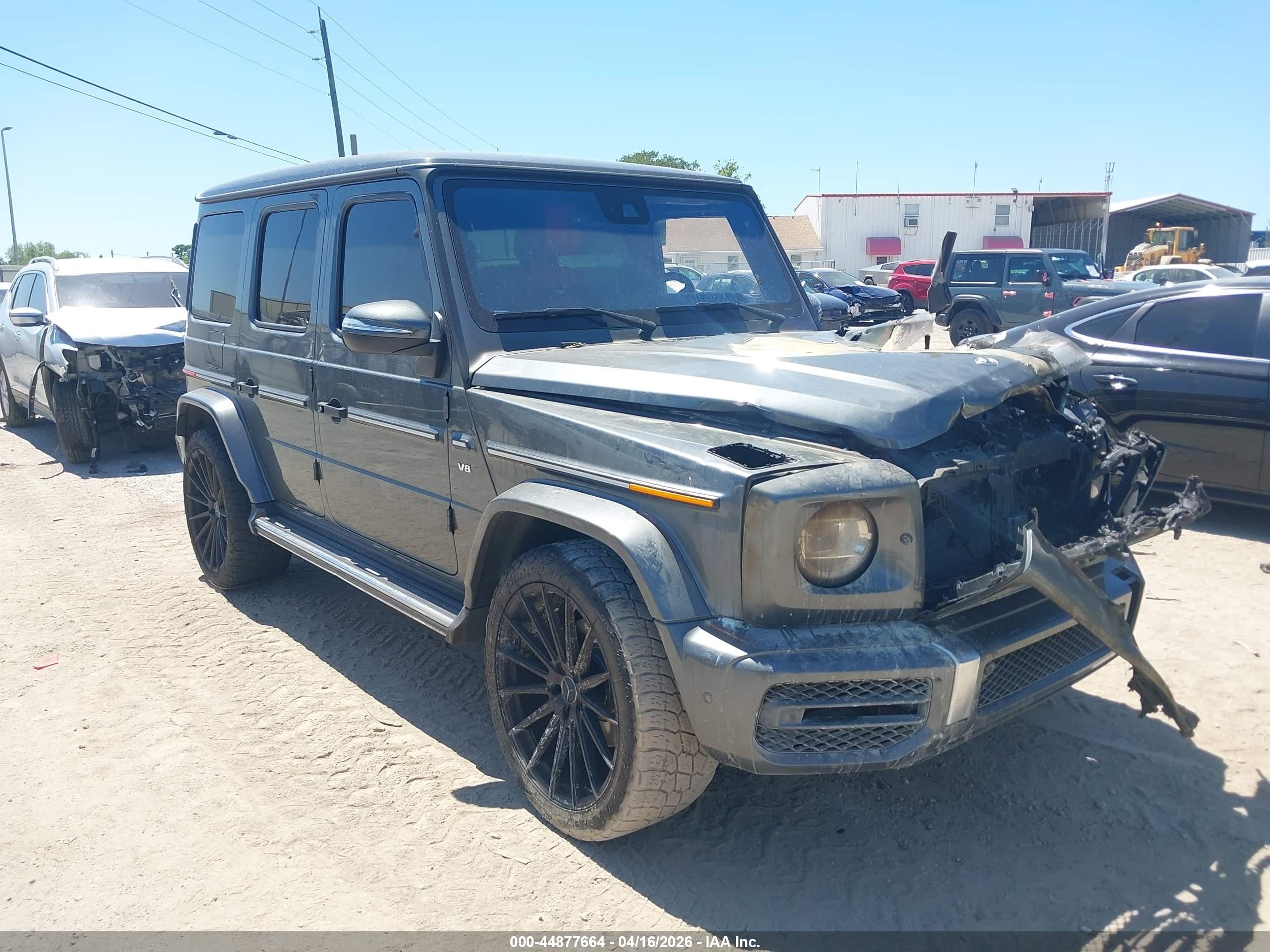 2019 Mercedes-Benz G 550, VIN WDCYC6BJ3KX305113 — Engine fire