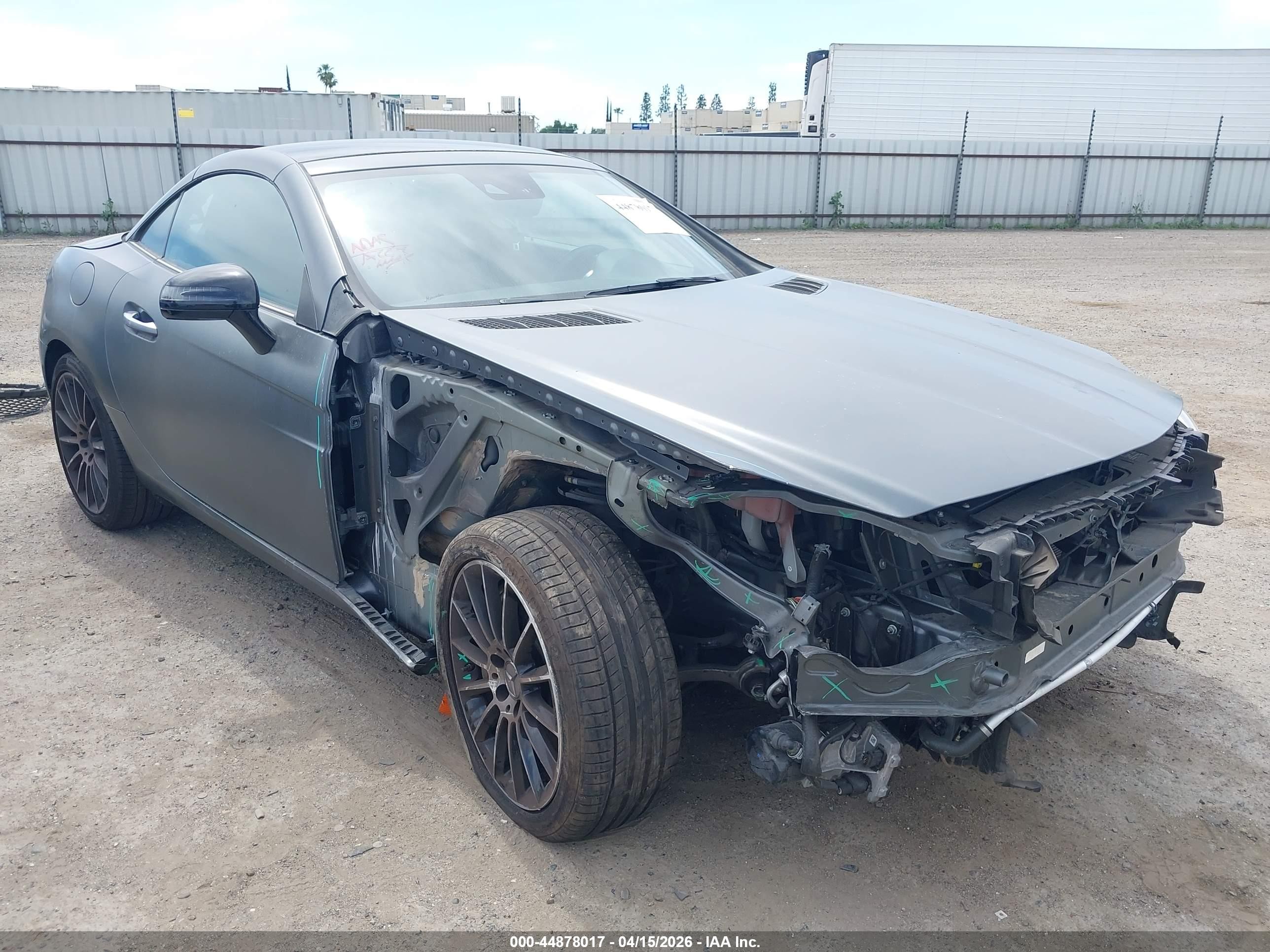 2020 Mercedes-Benz SLC 43 AMG, VIN W1KPK6GA6LF169389 — Front end