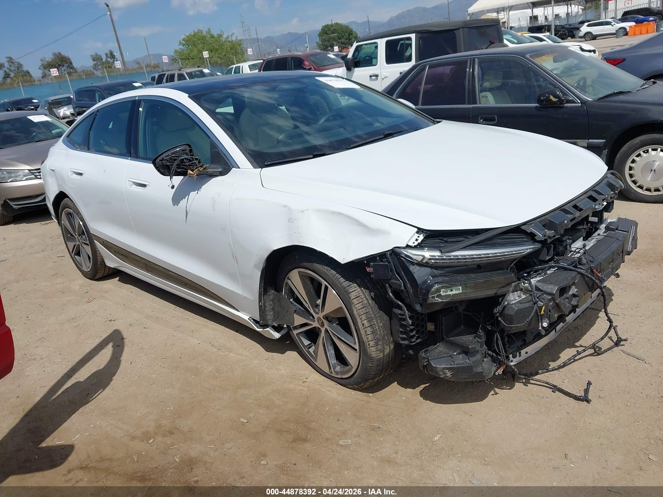 2025 Audi A6 e-tron Premium Plus, VIN WAU2CAGH0SA021443 — All over