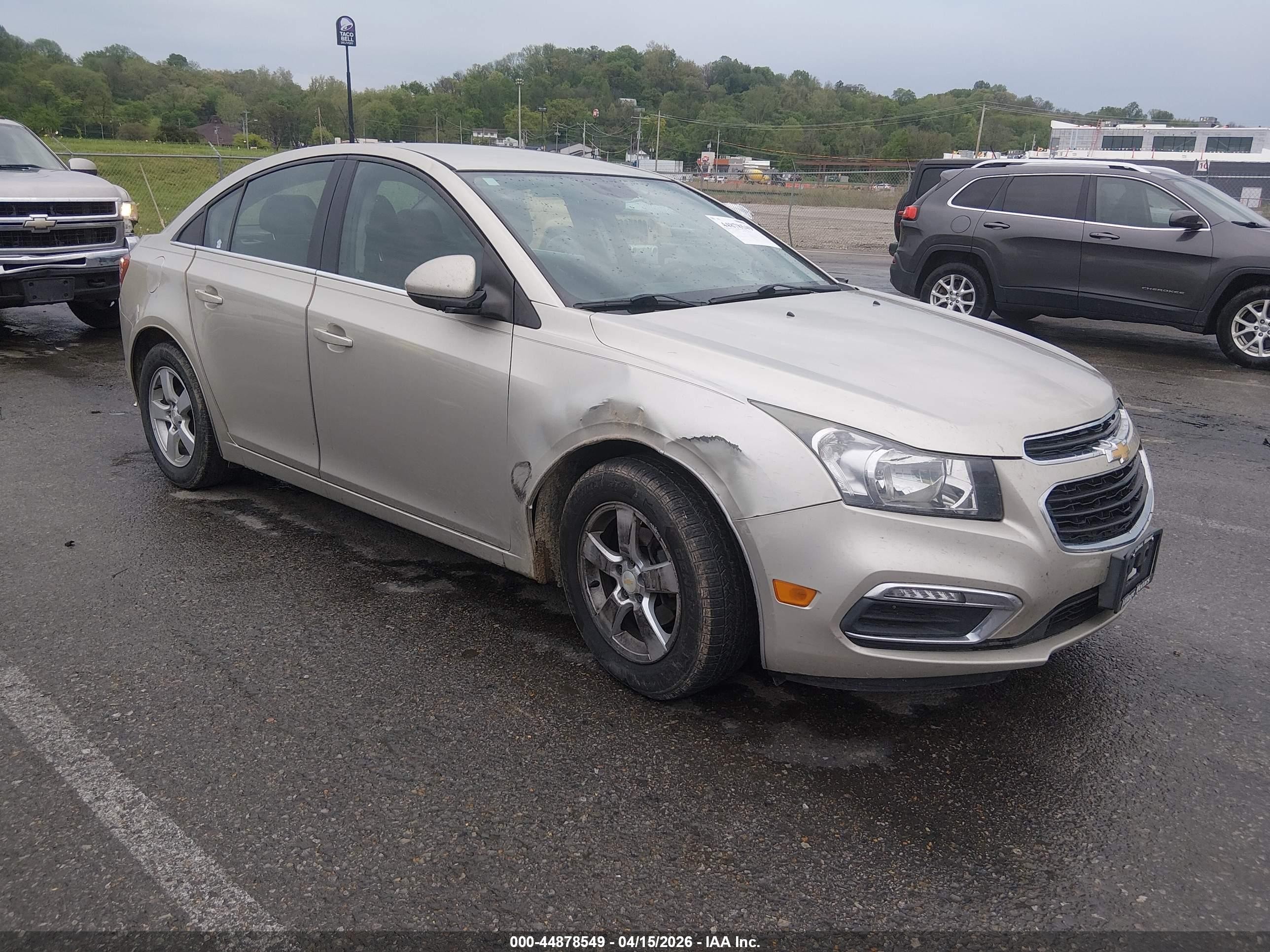 2016 Chevrolet Cruze LT, VIN 1G1PE5SB5G7198337 — Бок