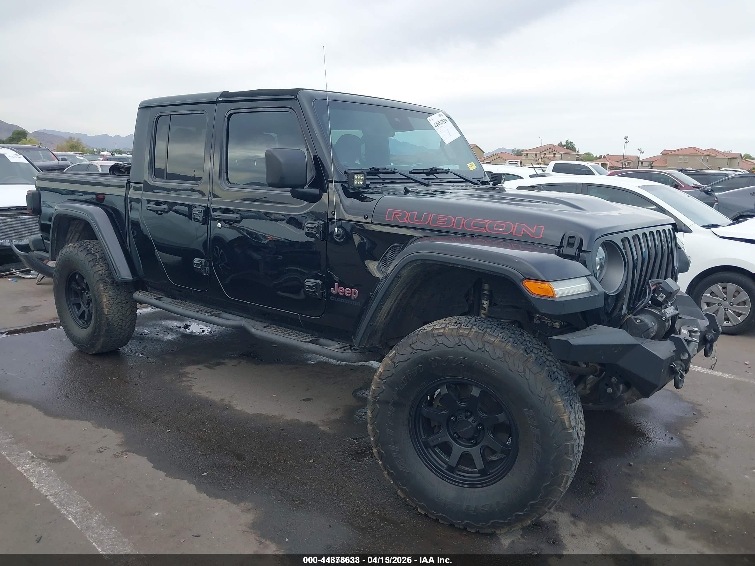 2020 Jeep Gladiator Rubicon, VIN 1C6JJTBG3LL105056 — Front end