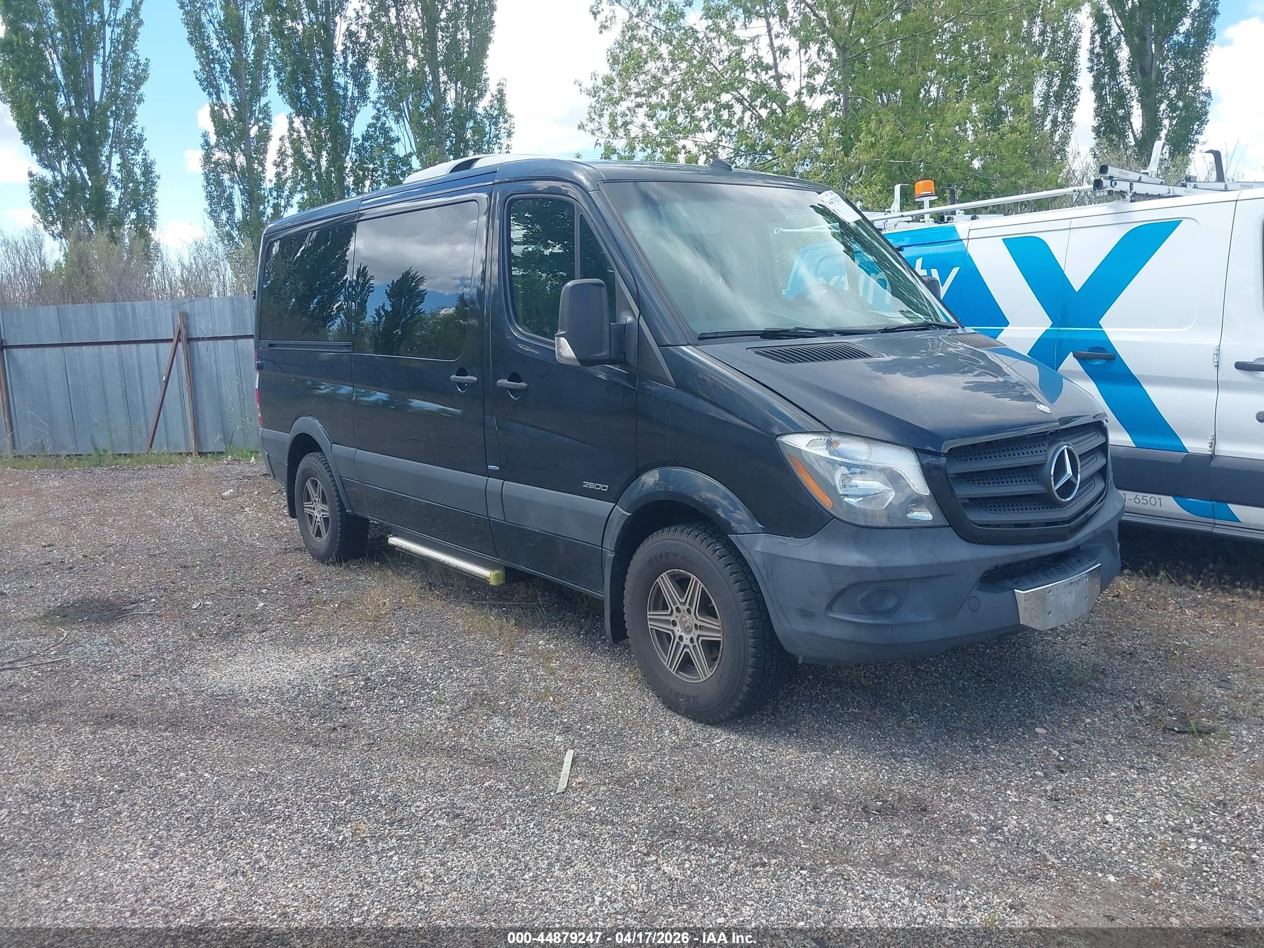 2014 Mercedes-Benz Sprinter Passenger, VIN WDZPE7DC7E5921185 — Engine fire