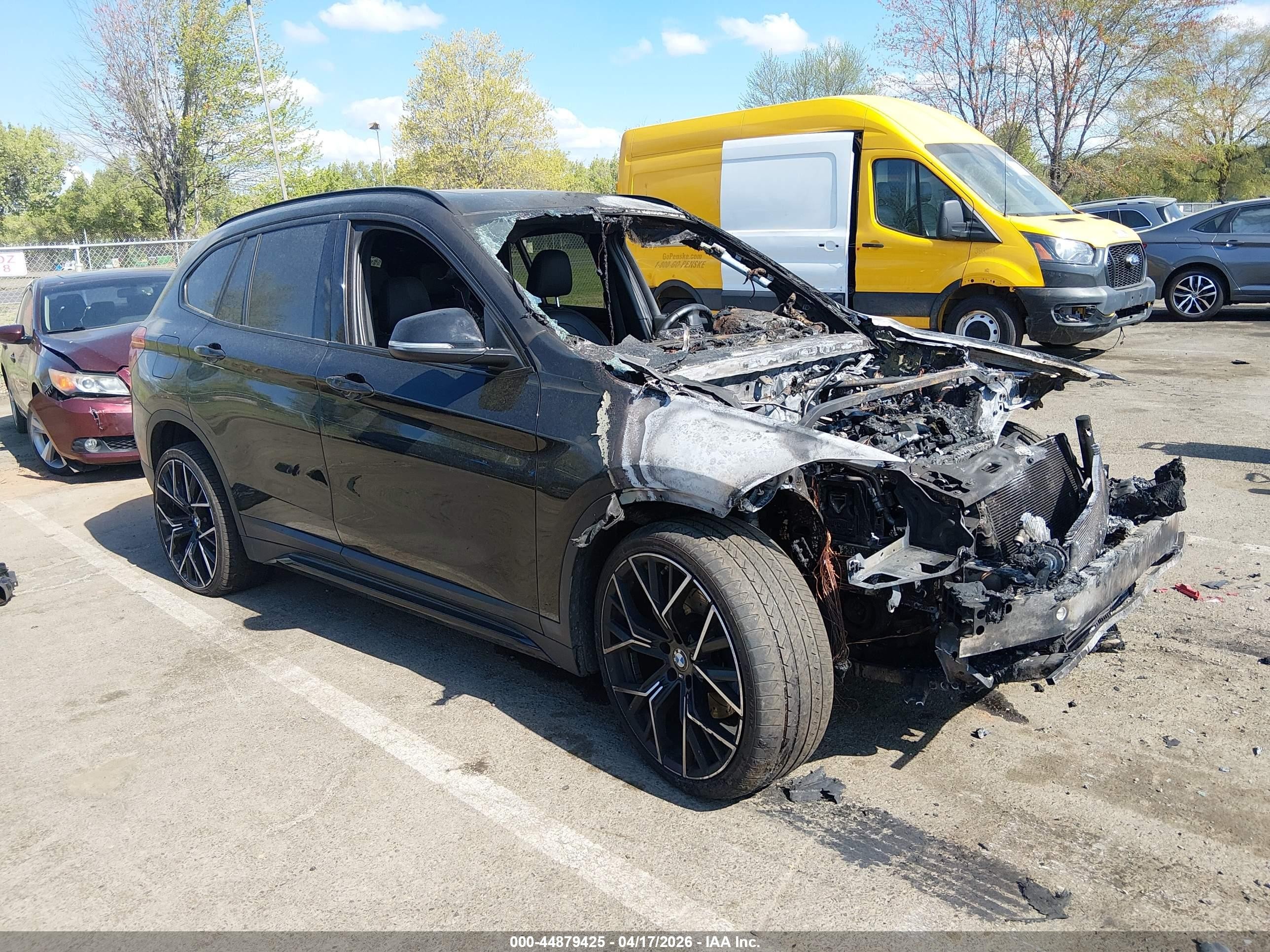 2018 BMW X1 xDrive28i, VIN WBXHT3C31J5L30352 — Burn