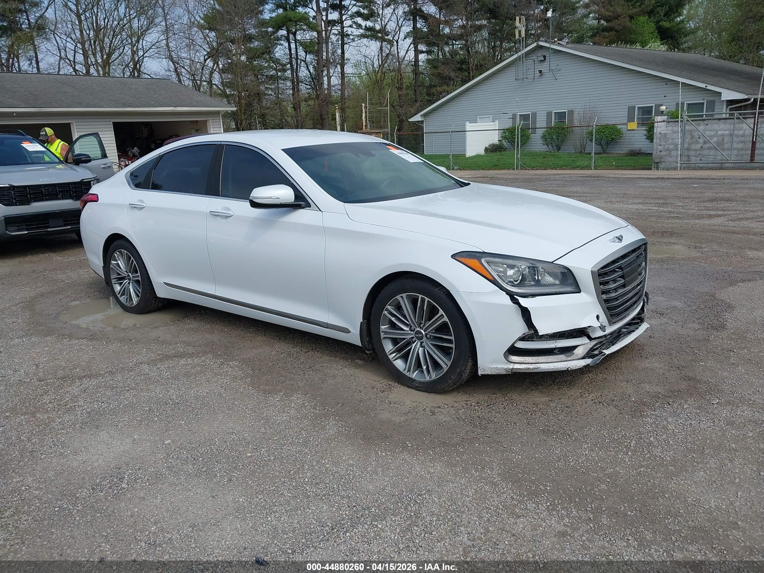 2019 Genesis G80 3.8L, VIN KMHGN4JEXKU296962 — Front end