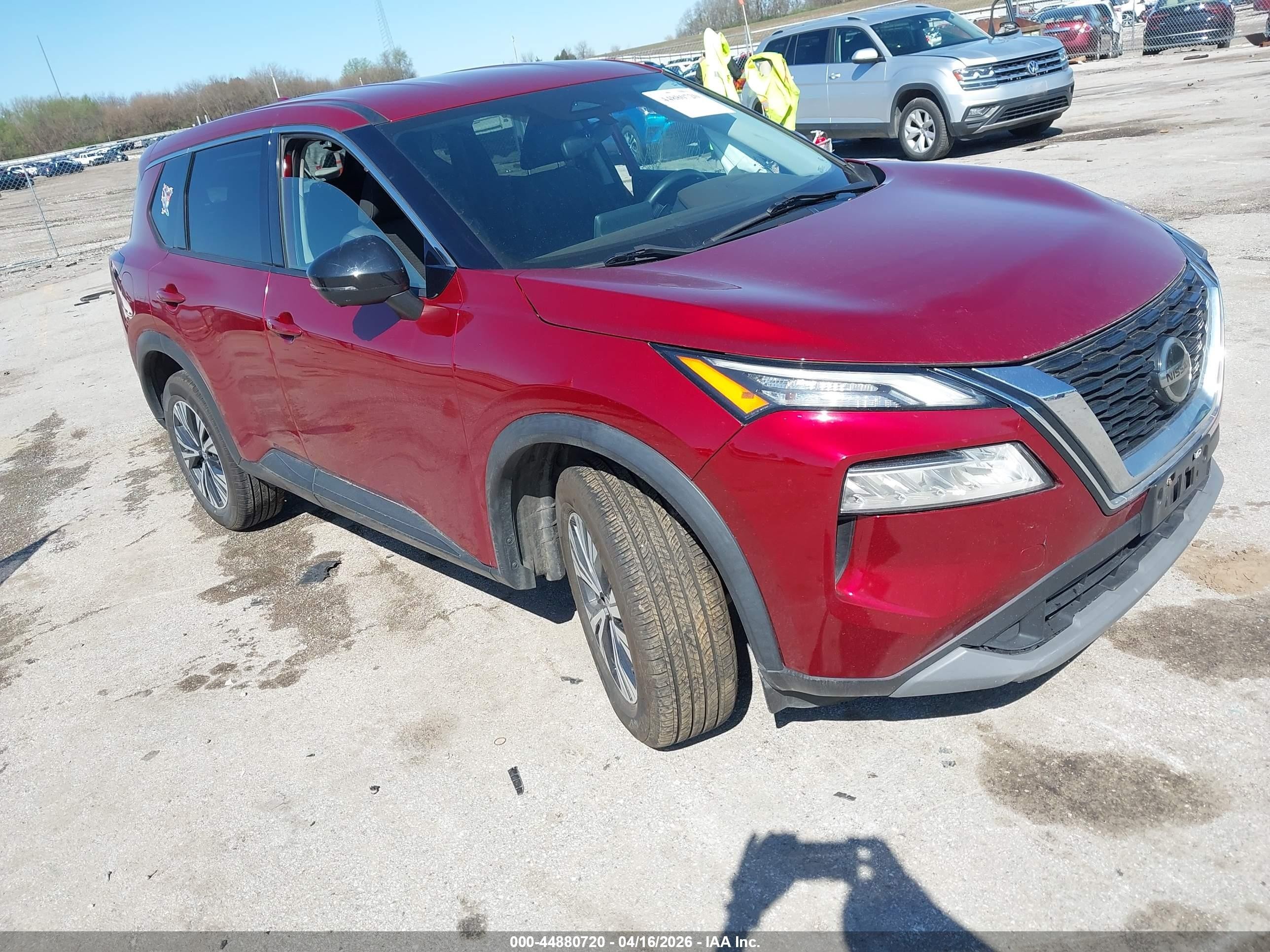 2021 Nissan Rogue SV, VIN 5N1AT3BB7MC721475 — Side