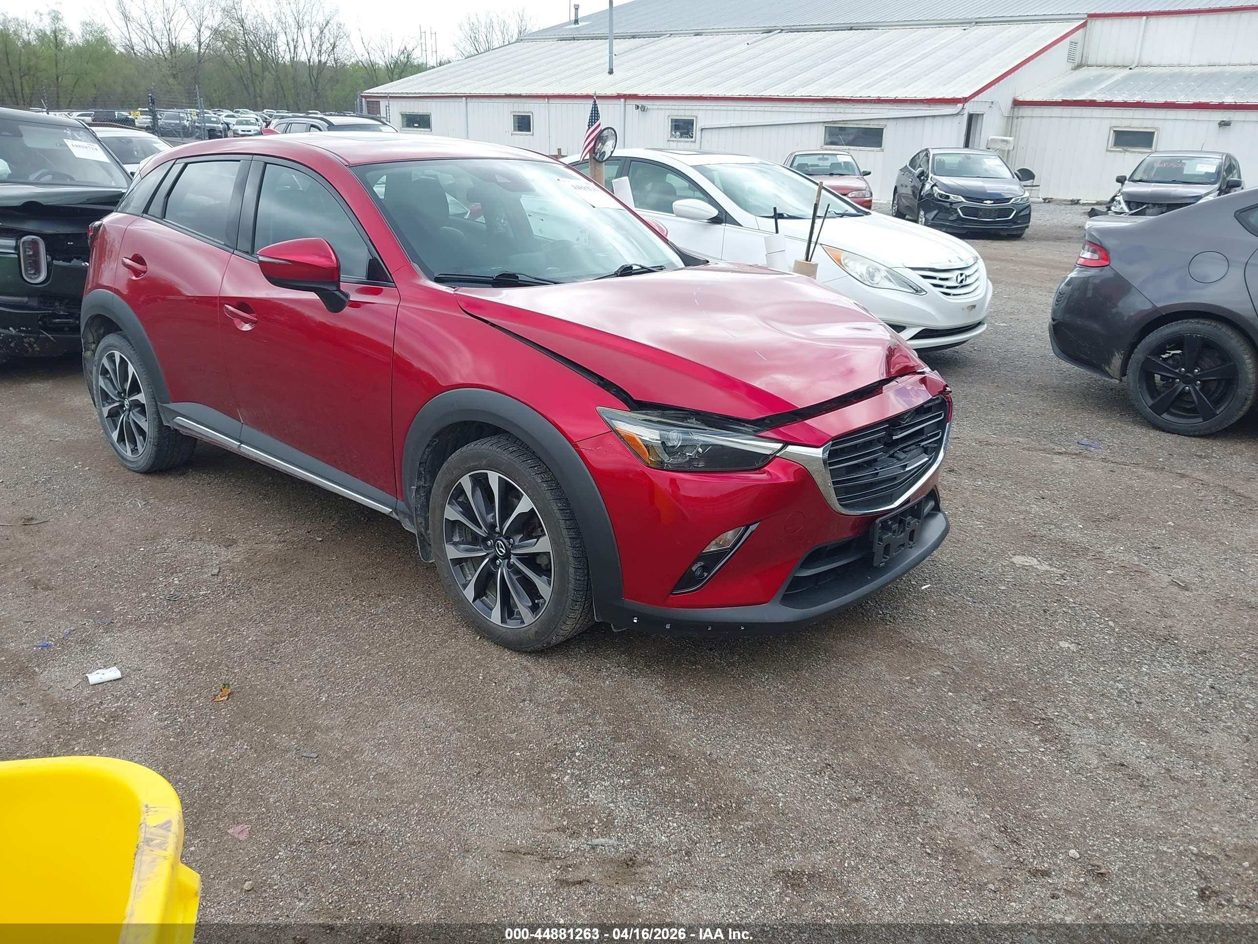 2019 Mazda CX-3 Grand Touring, VIN JM1DKFD7XK0401855 — Front end