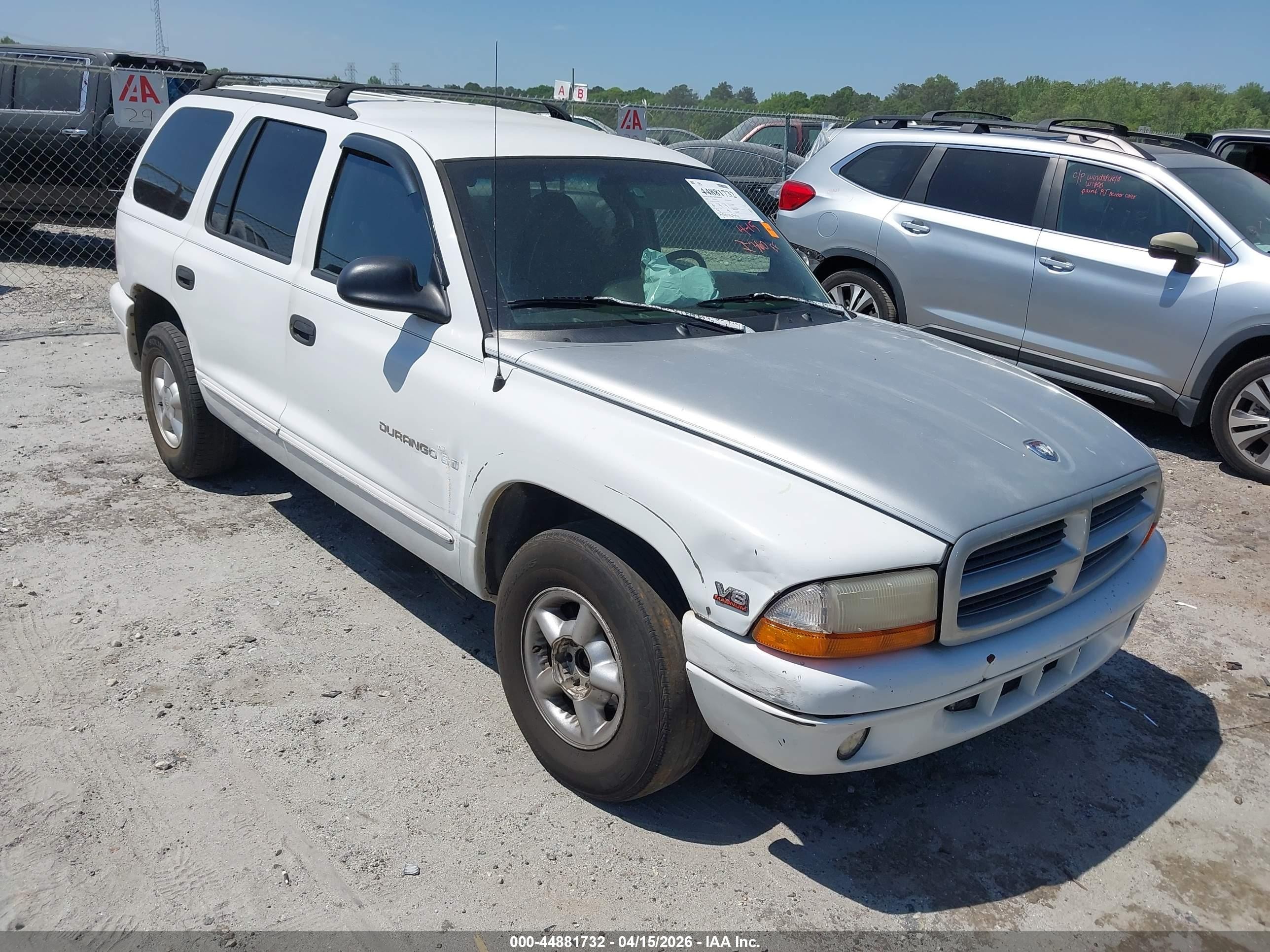 2000 Dodge Durango, VIN 1B4HR28Y1YF139543 — Side