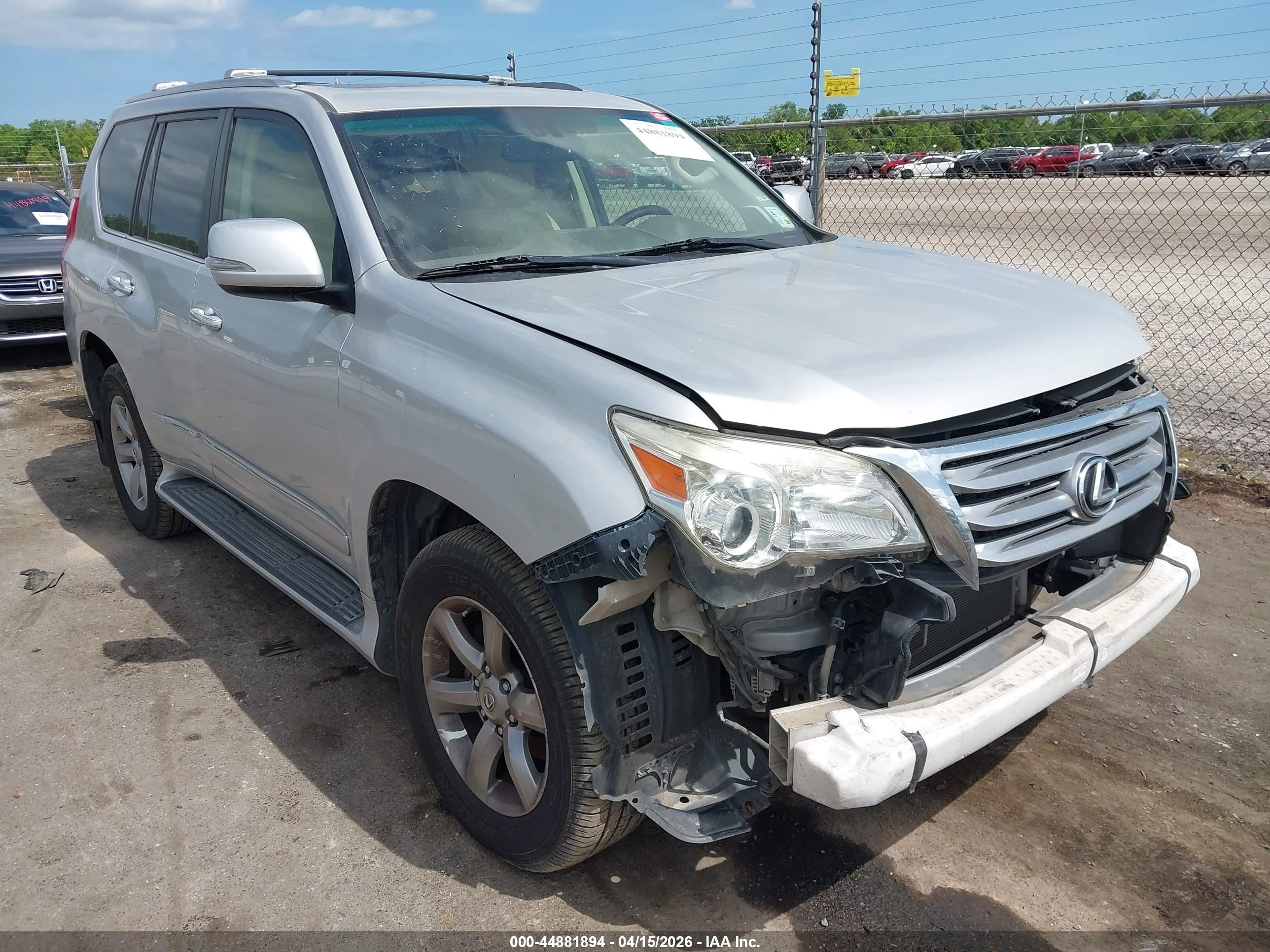 2013 Lexus GX 460 Premium, VIN JTJJM7FX6D5058741 — Front end