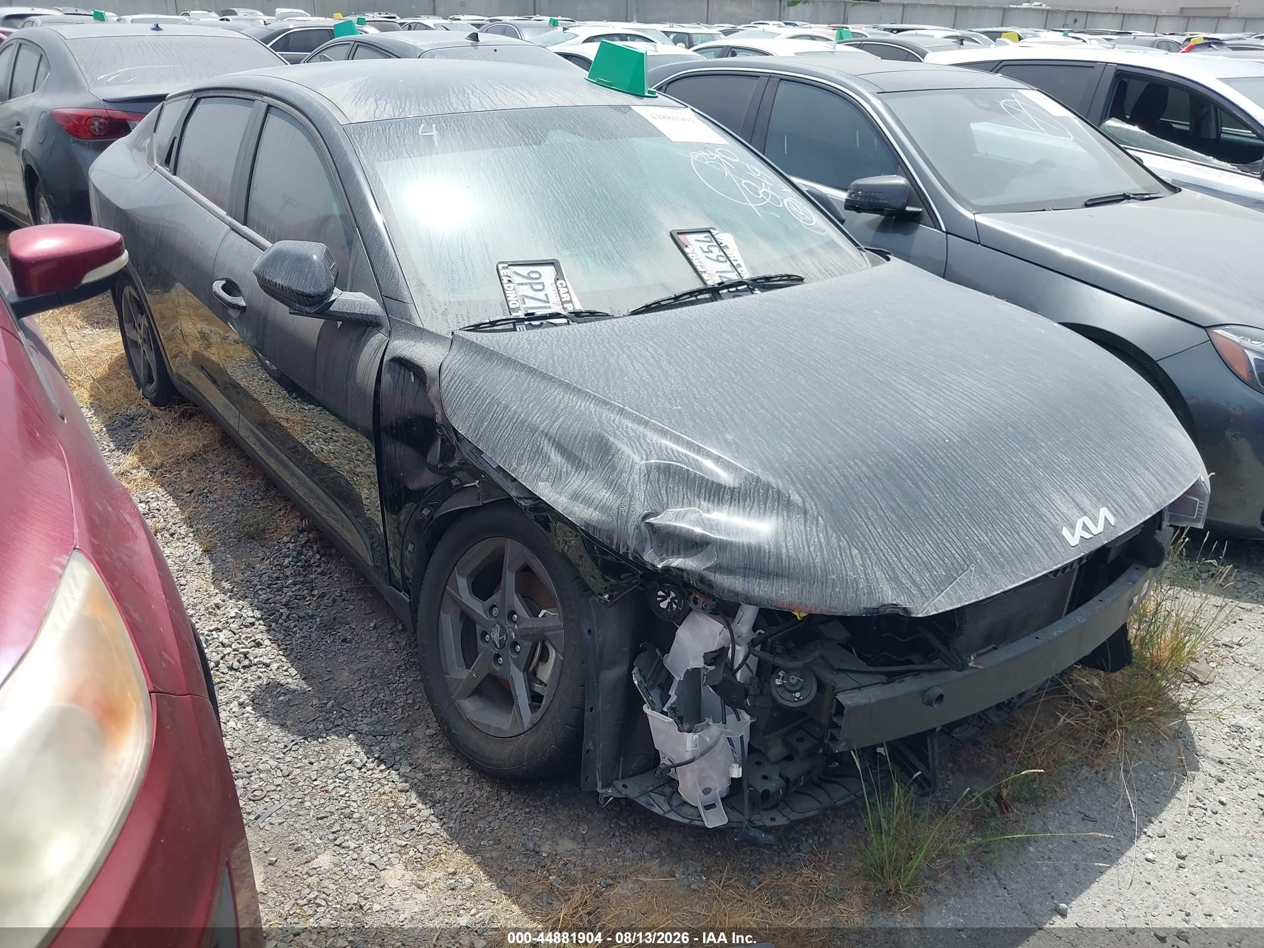 2025 Kia K4 LXS, VIN 3KPFT4DE4SE033124 — Перед