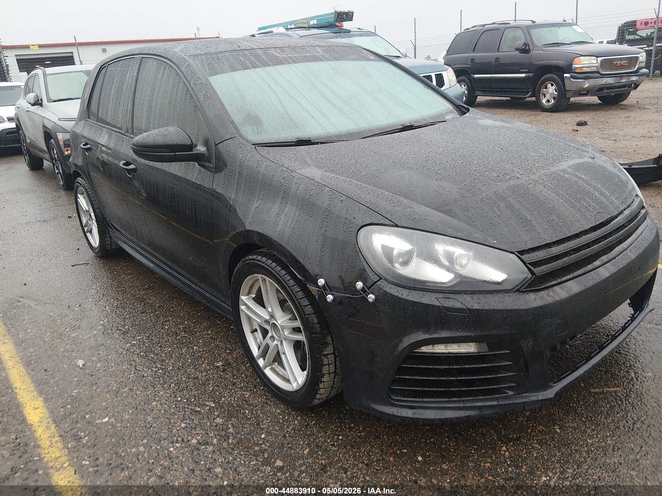 2013 Volkswagen Golf R, VIN WVWPF7AJ8DW075061 — Rear end