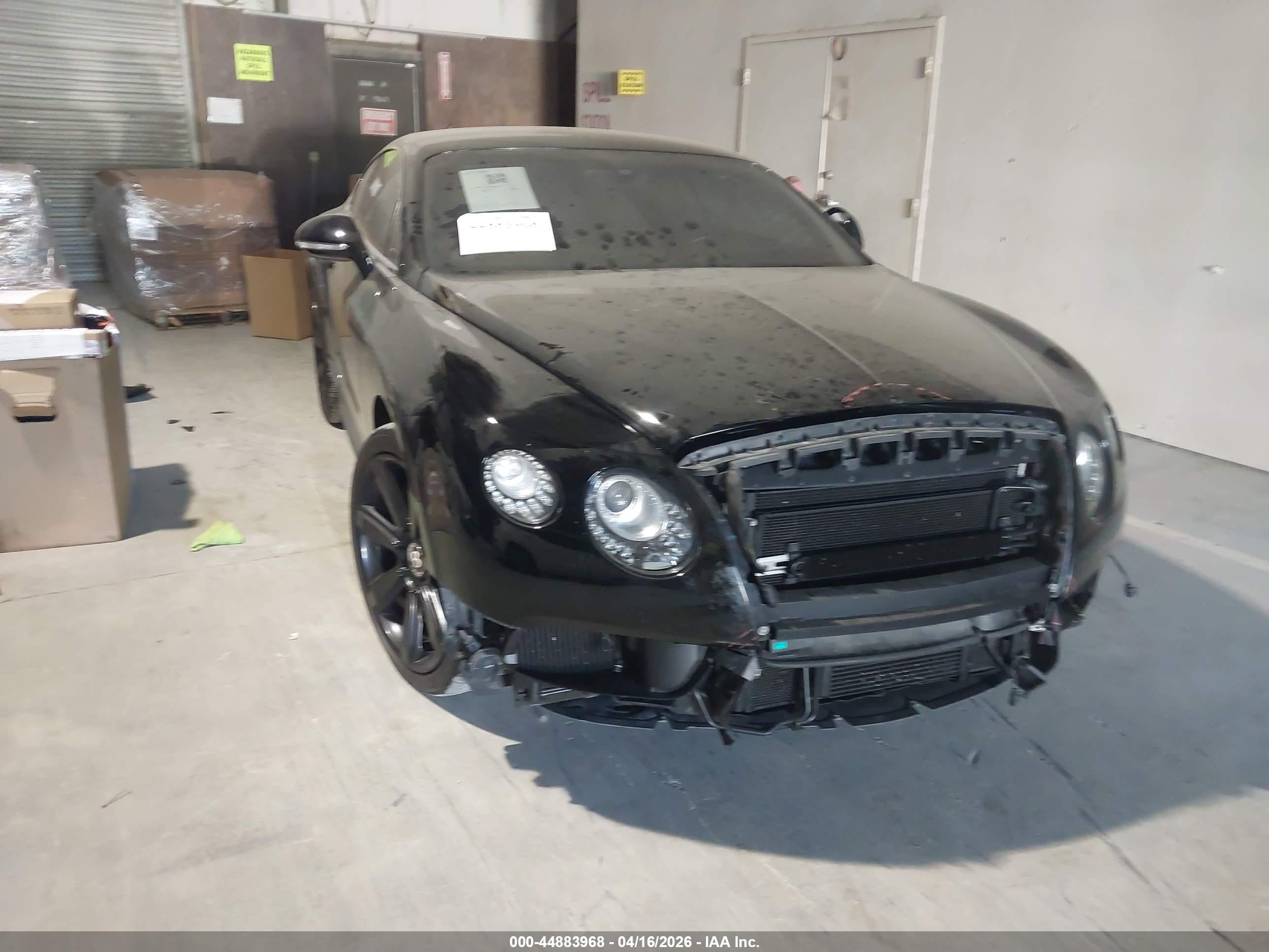 2015 Bentley Continental GT, VIN SCBFH7ZA3FC048996 — Front end