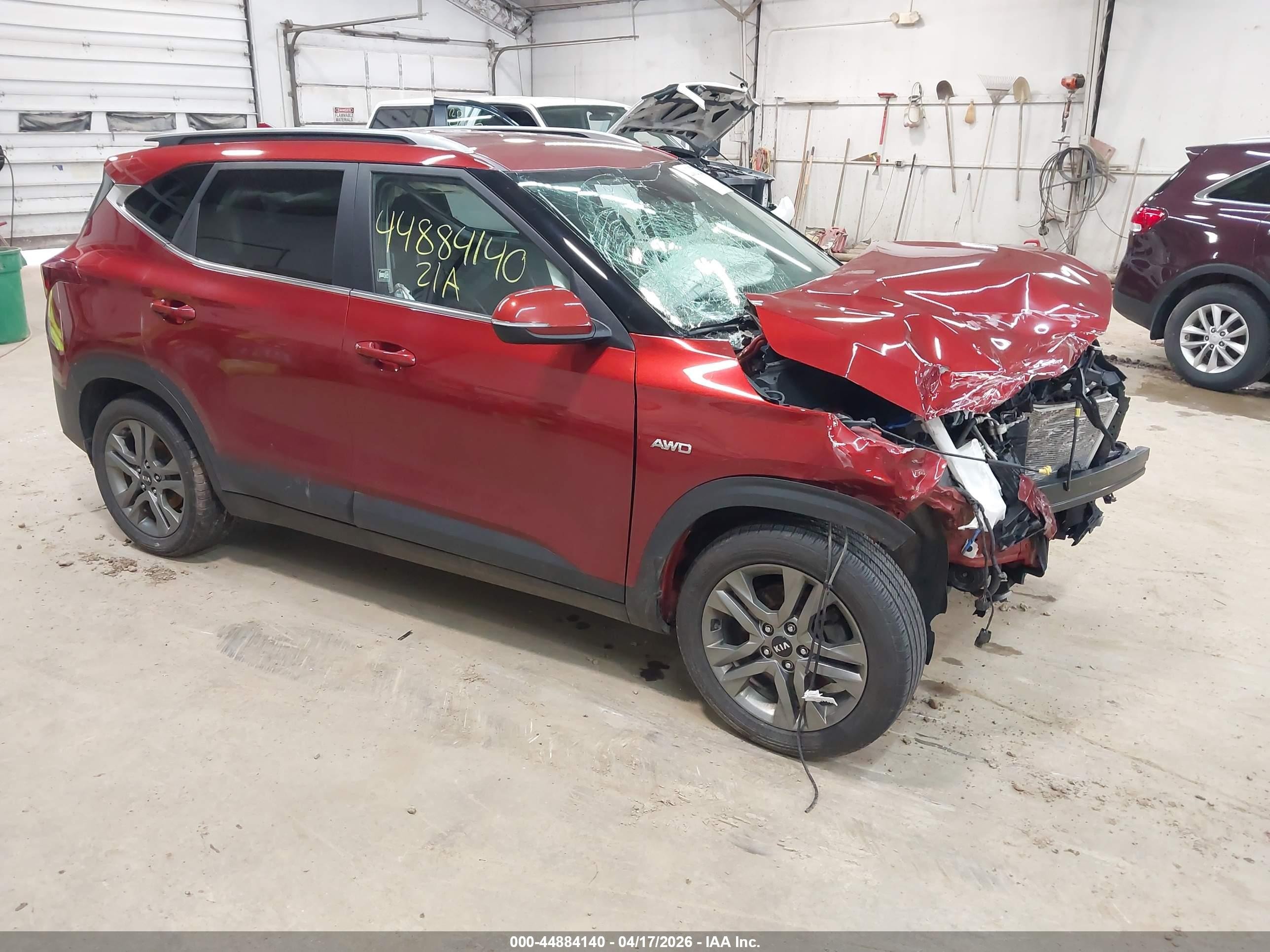 2021 Kia Seltos S, VIN KNDEUCAA5M7186036 — Frame damage