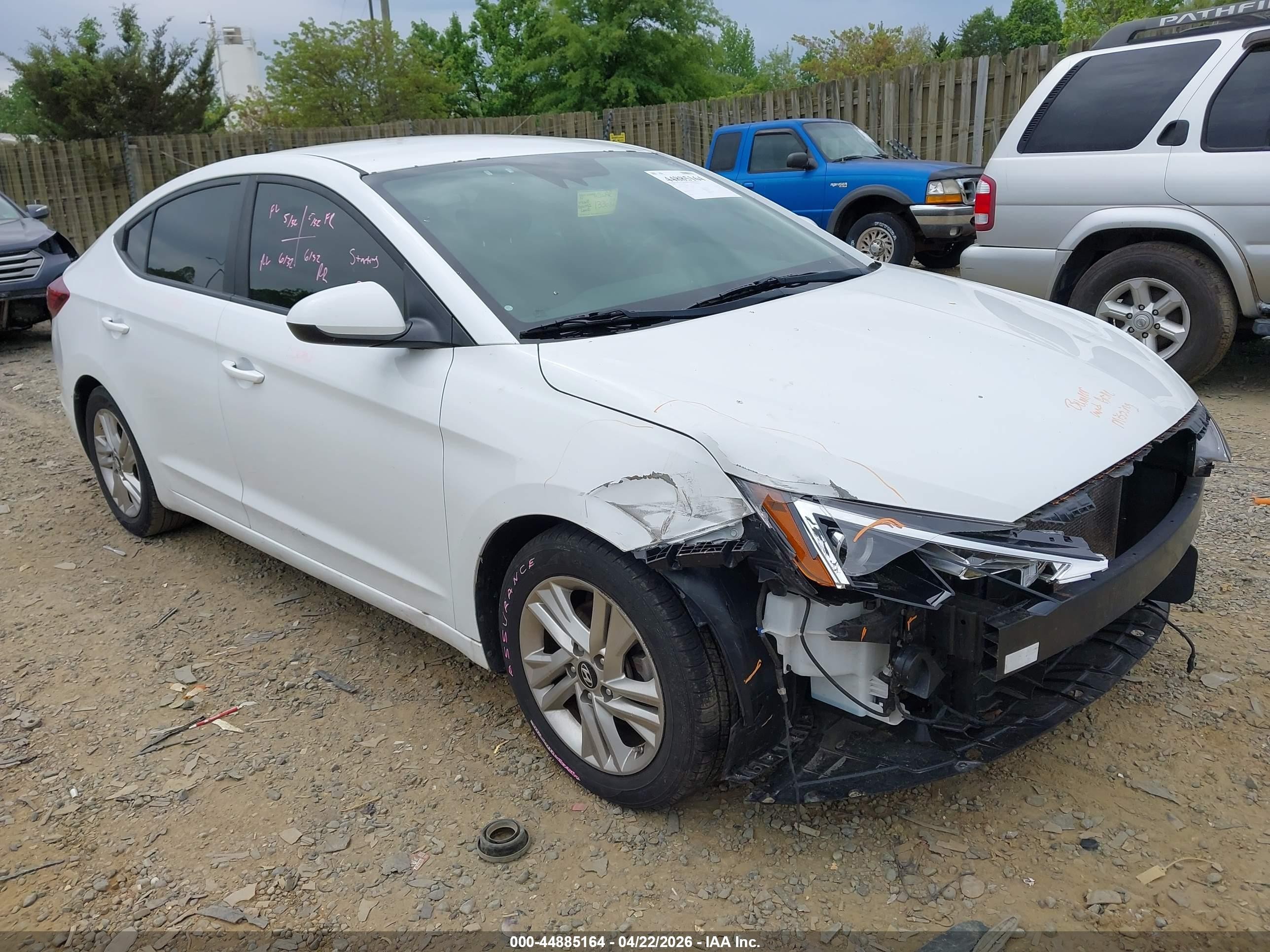 2019 Hyundai Elantra Value Edition, VIN 5NPD84LF7KH428879 — Front end
