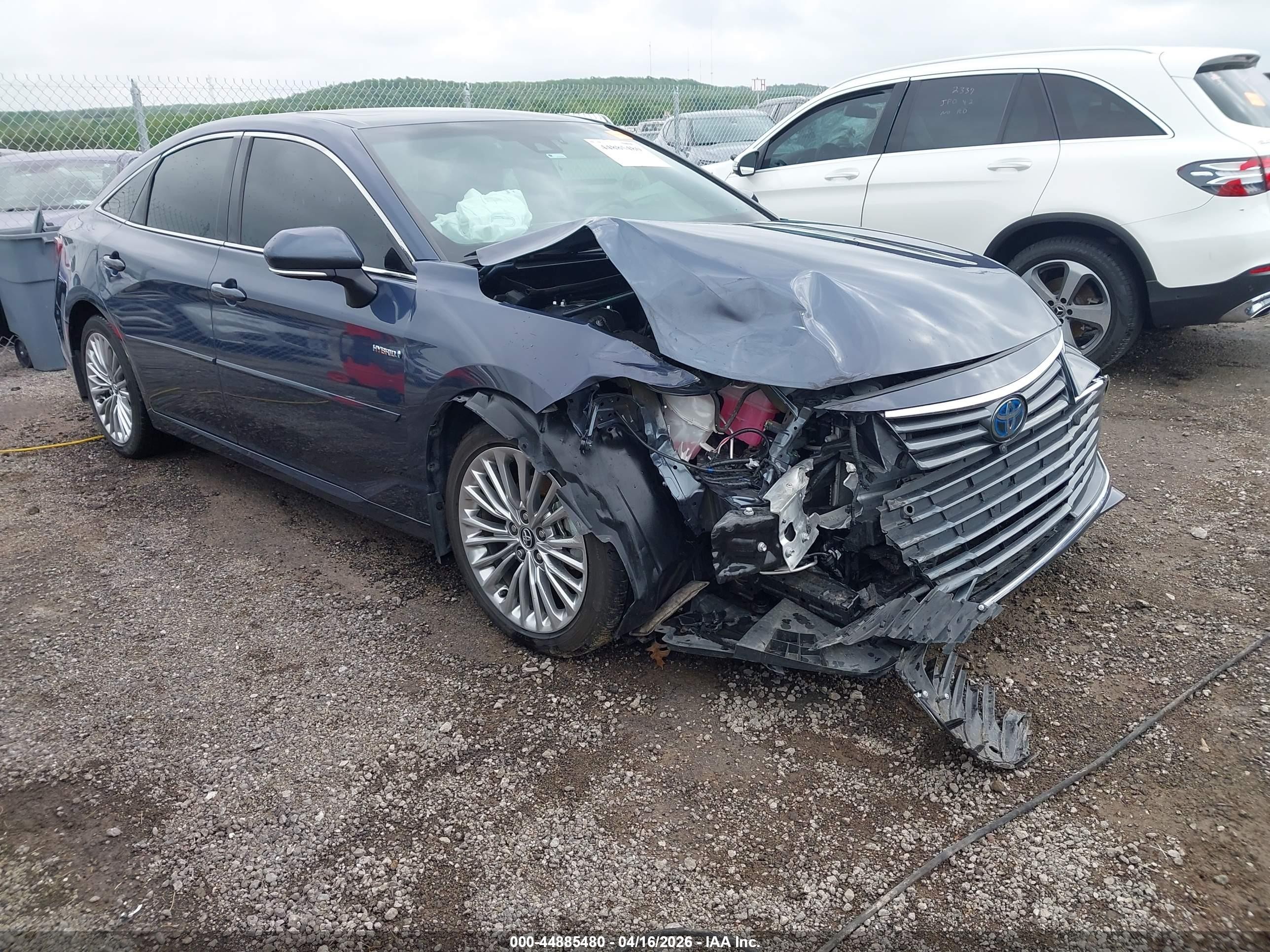 2020 Toyota Avalon Limited Hybrid, VIN 4T1D21FB6LU015248 — Front end