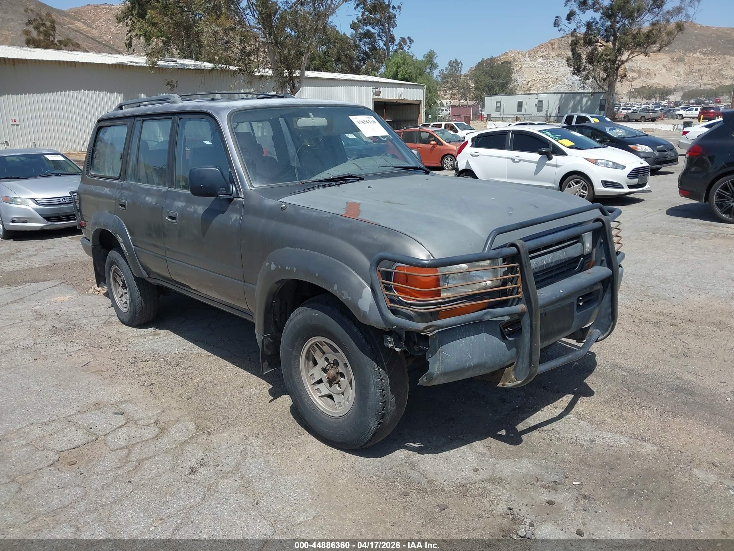 1992 Toyota Land Cruiser, VIN JT3FJ80W6N0044705 — Normal wear