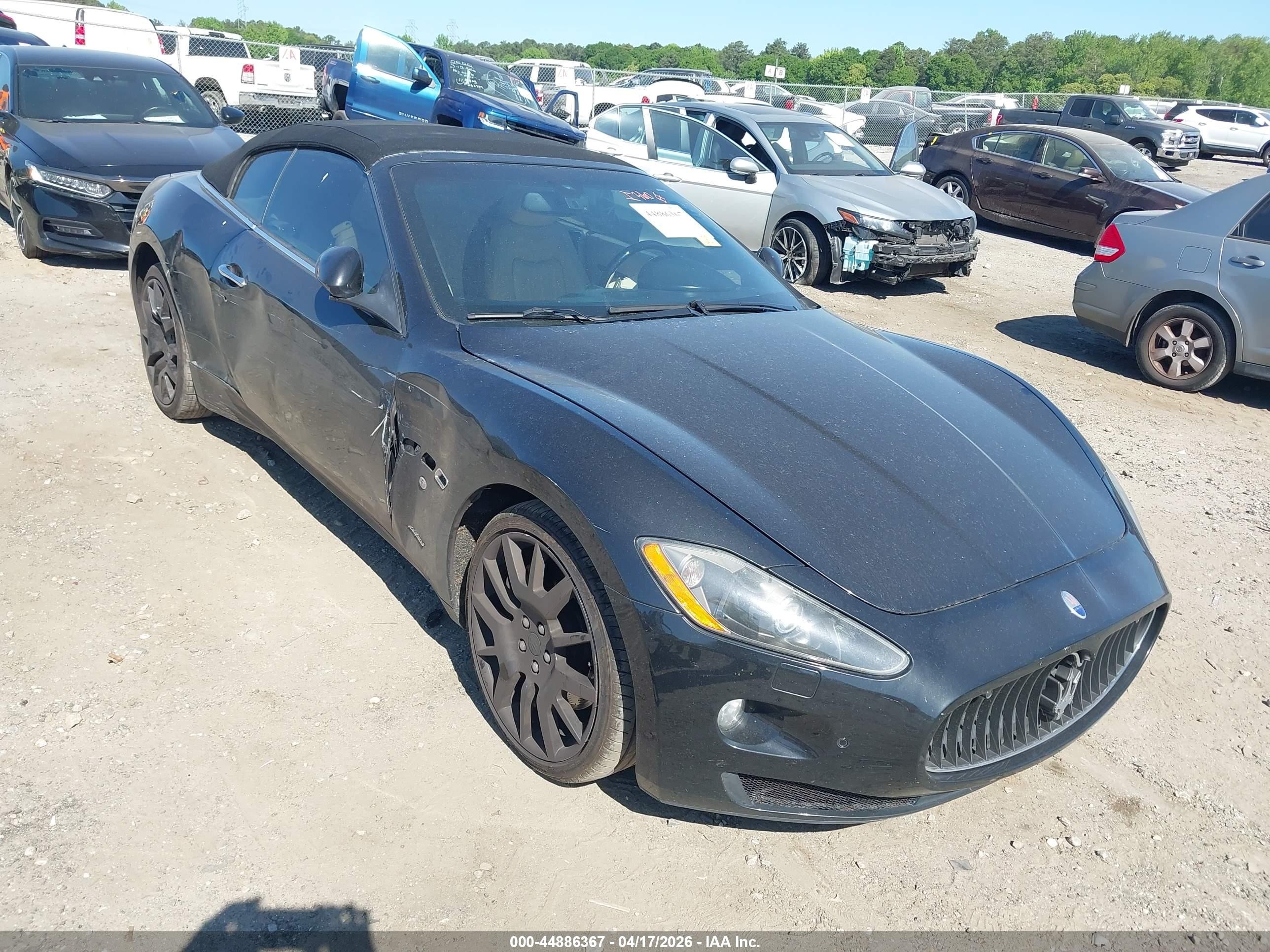 2010 Maserati GranTurismo, VIN ZAM45KMA1A0053210 — Side