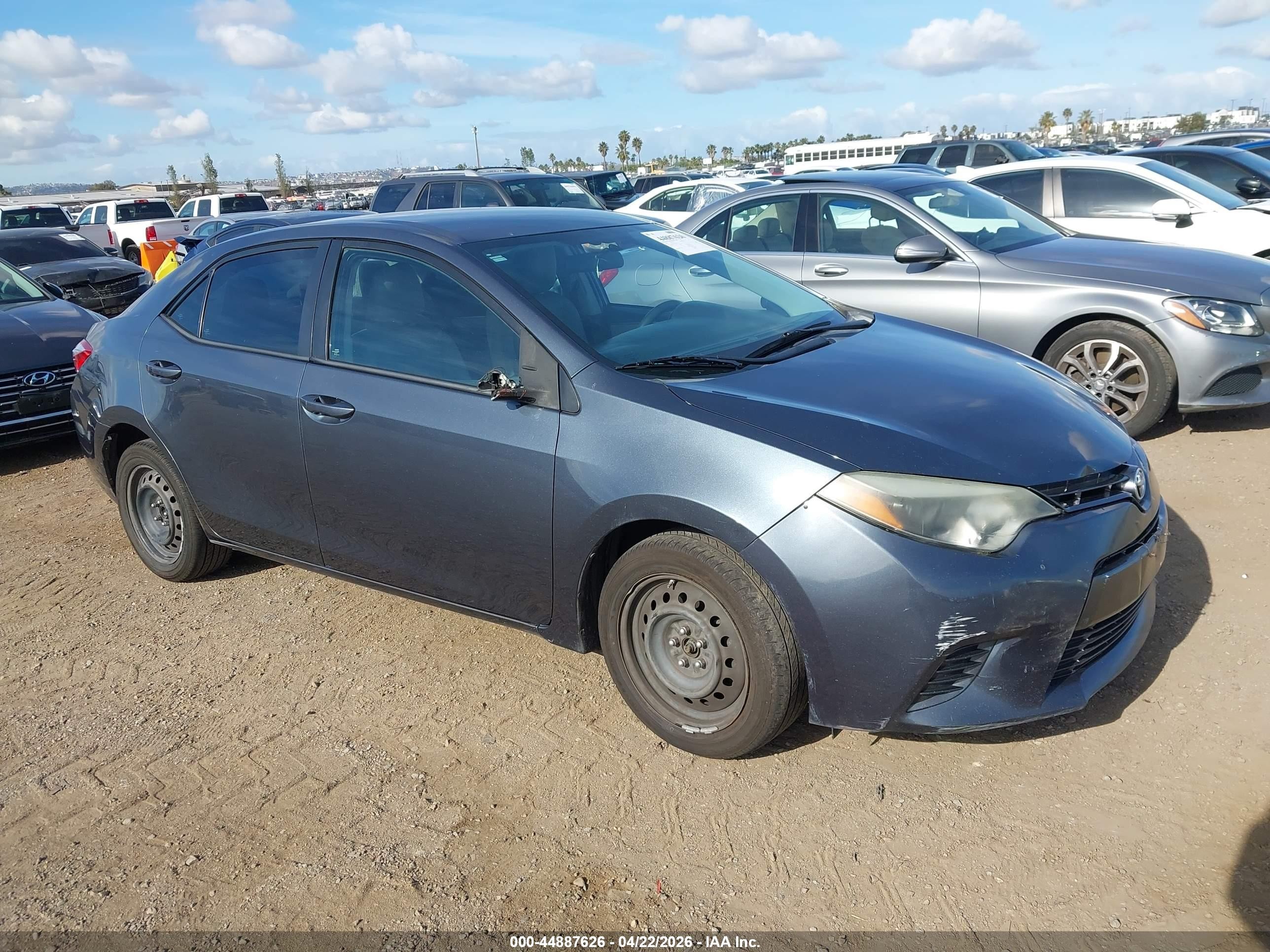 2016 Toyota Corolla S Premium, VIN 2T1BURHE3GC732883 — Front end