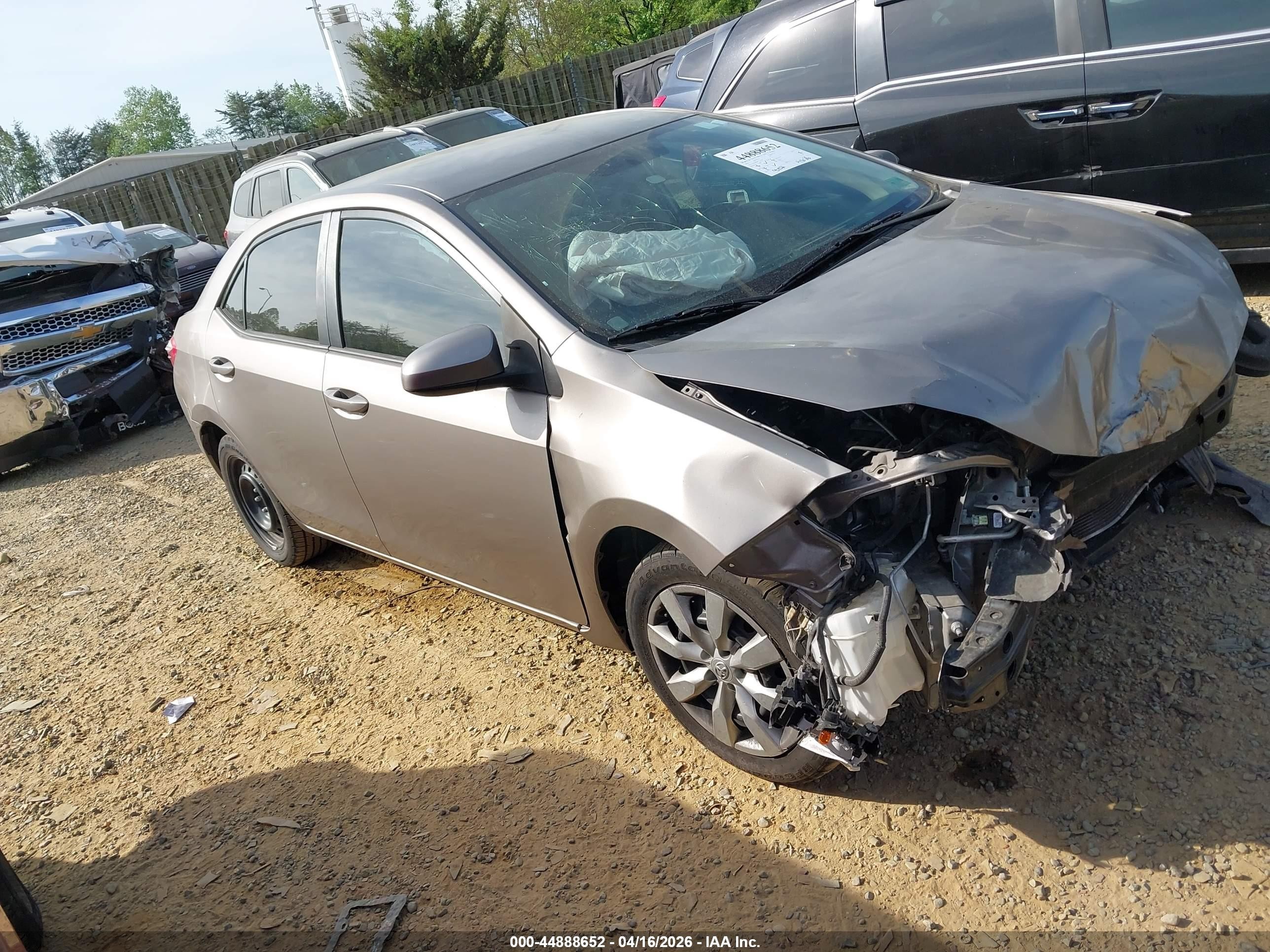 2014 Toyota Corolla S Plus, VIN 5YFBURHE1EP114149 — Front end