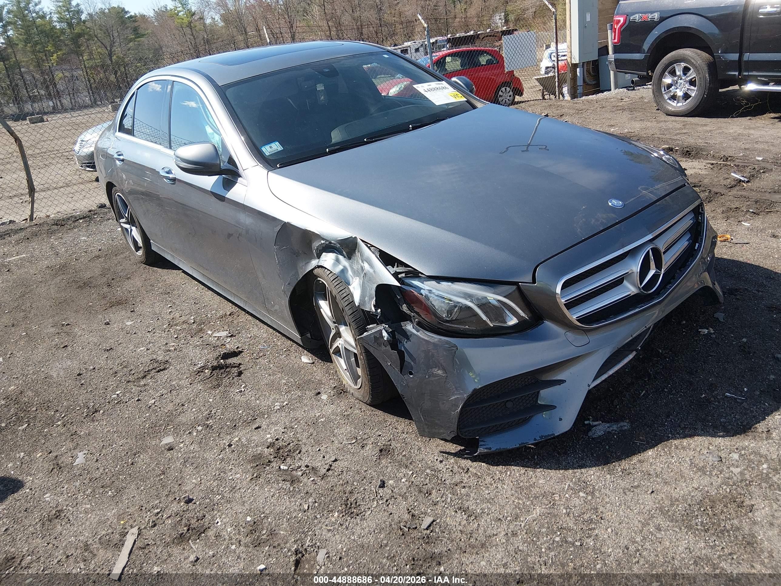 2017 Mercedes-Benz E 300 Sport, VIN WDDZF4KB3HA219705 — Front end