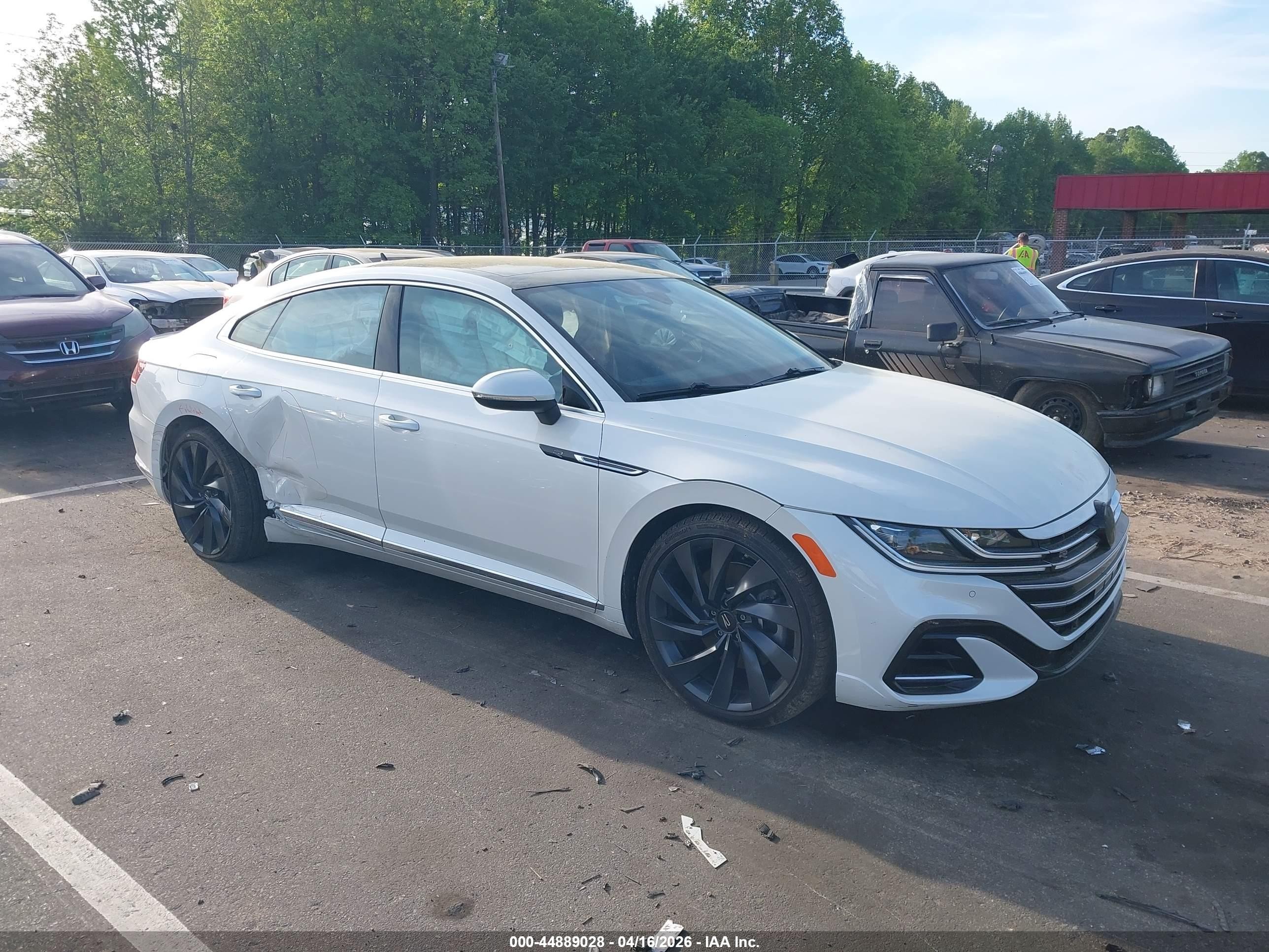 2023 Volkswagen Arteon SEL R-Line, VIN WVWAR7AN7PE014424 — Side