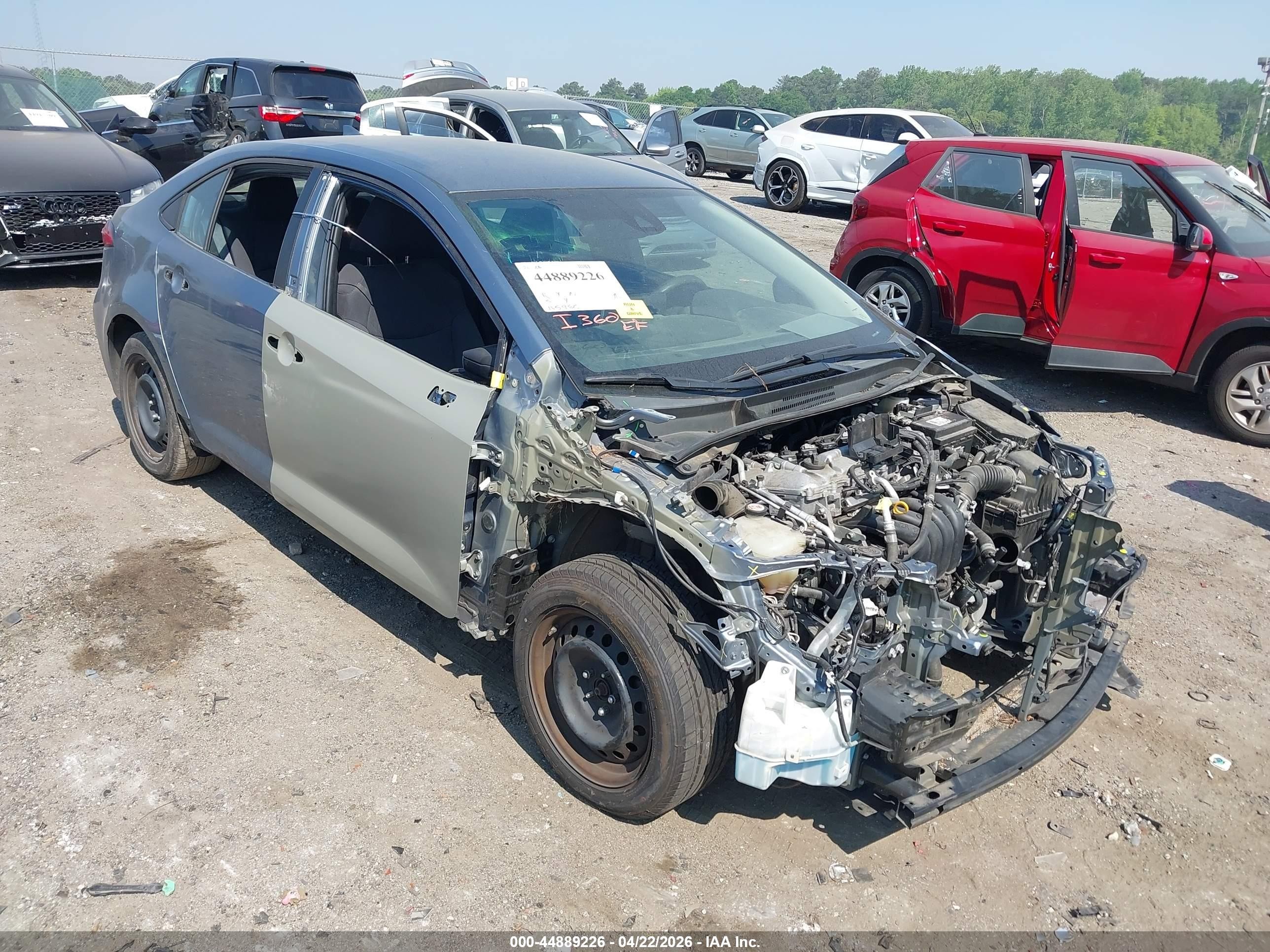 2021 Toyota Corolla LE, VIN 5YFEPMAE3MP154426 — Front end