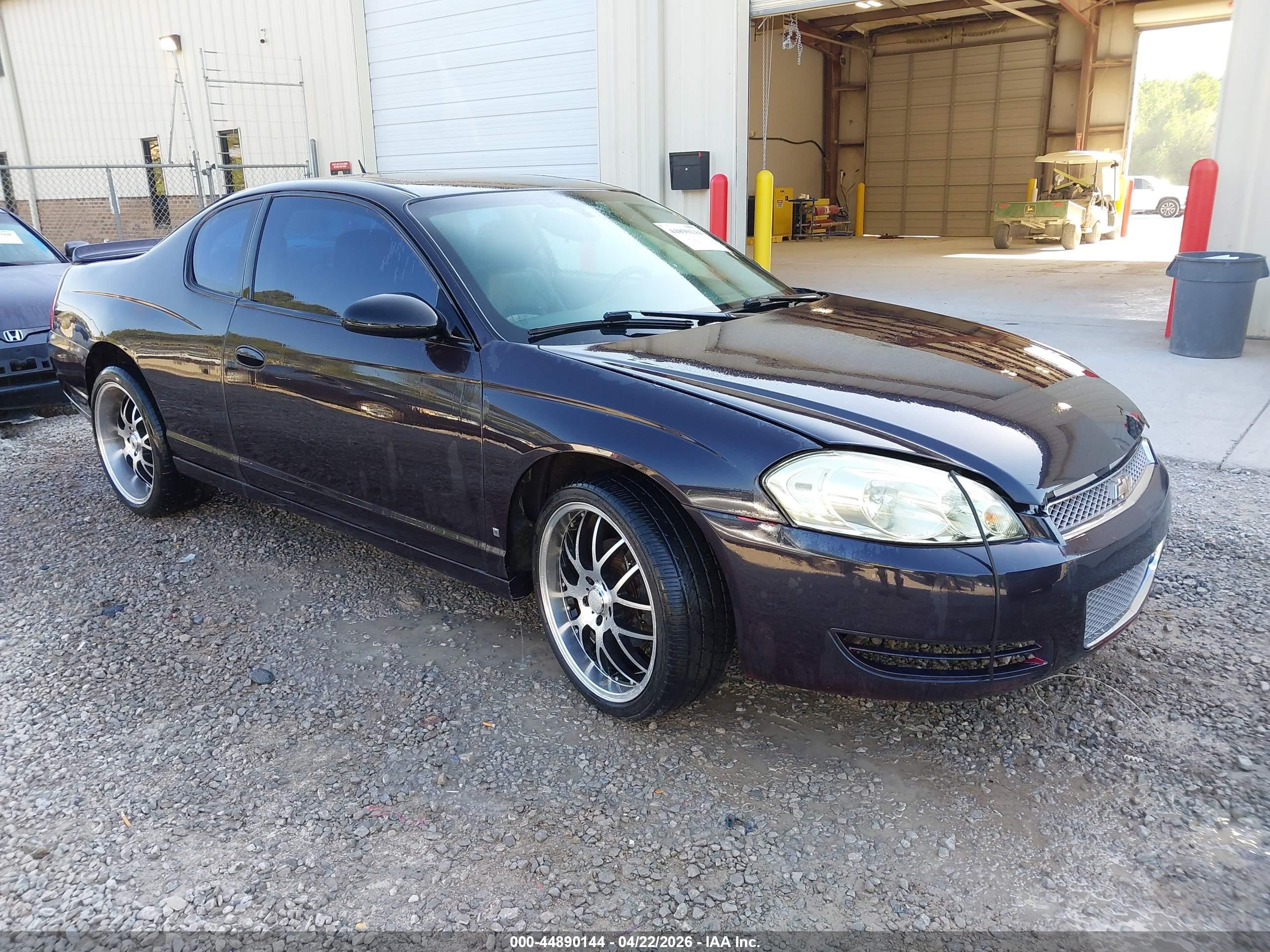 2007 Chevrolet Monte Carlo LT, VIN 2G1WK15N879257057 — Normal wear