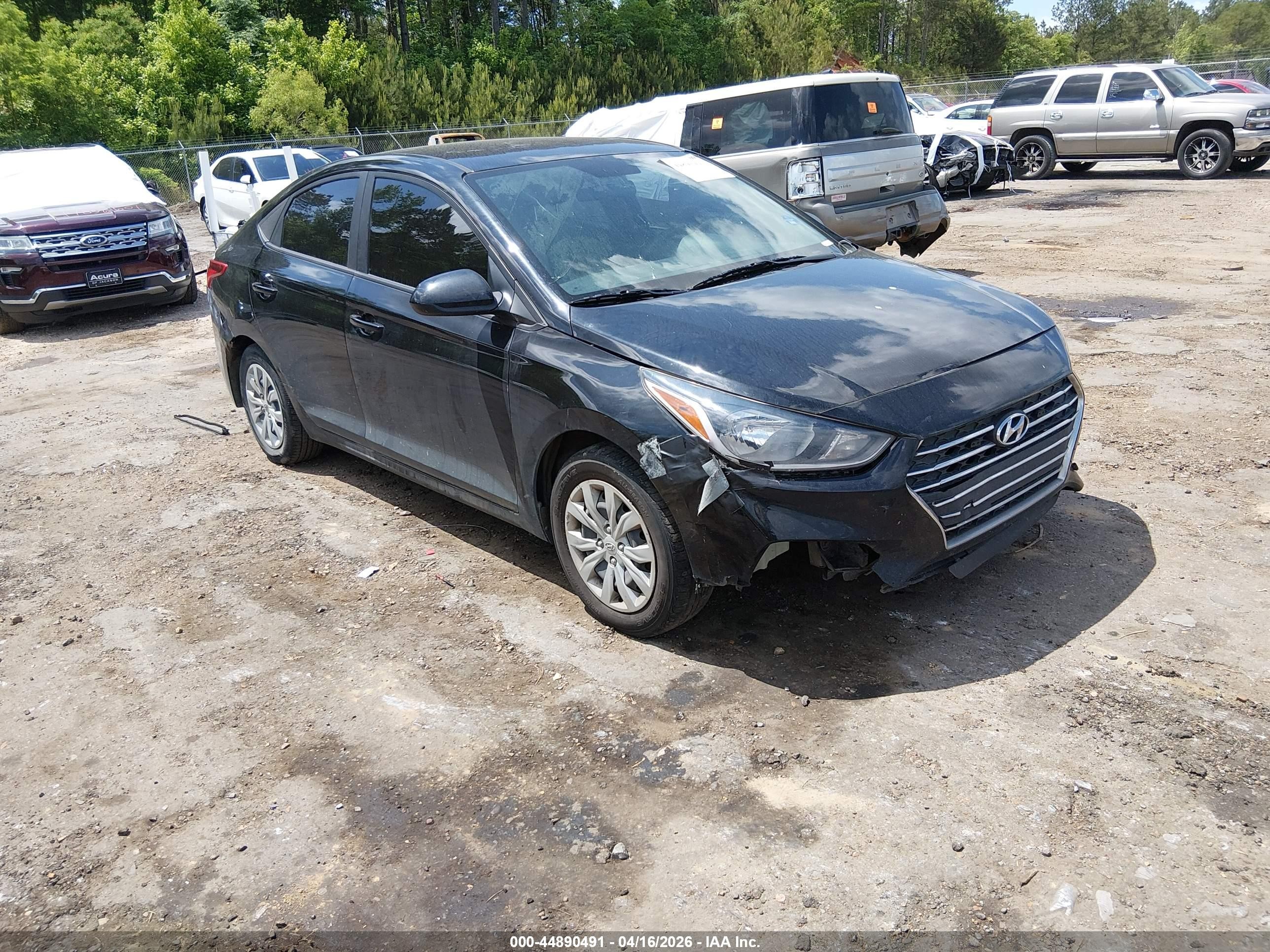 2022 Hyundai Accent SE, VIN 3KPC24A61NE158055 — Side