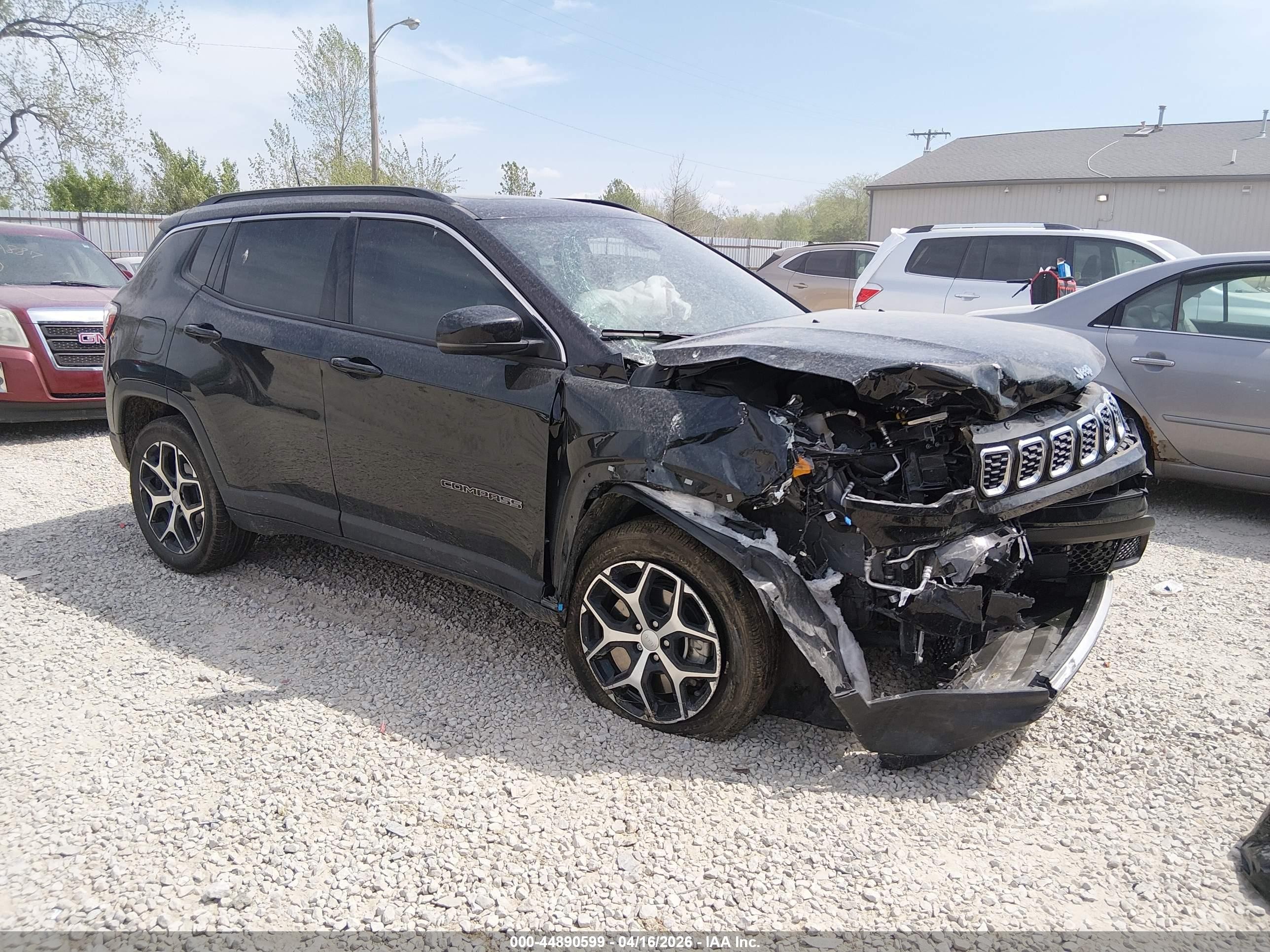 2024 Jeep Compass Limited, VIN 3C4NJDCN7RT102221 — Front end