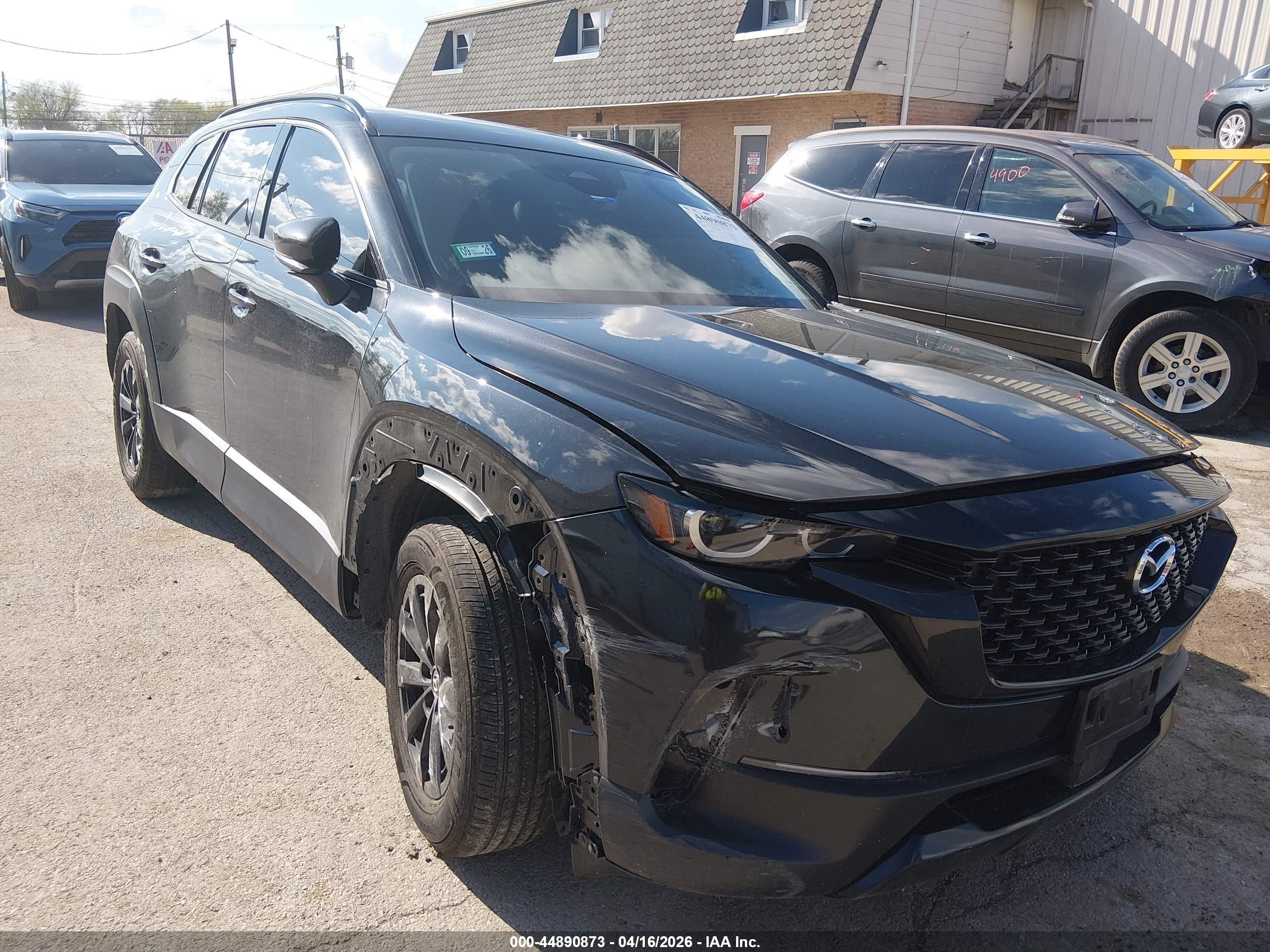 2025 Mazda CX-50 Hybrid Premium Package, VIN 7MMVAADW3SN106701 — Side