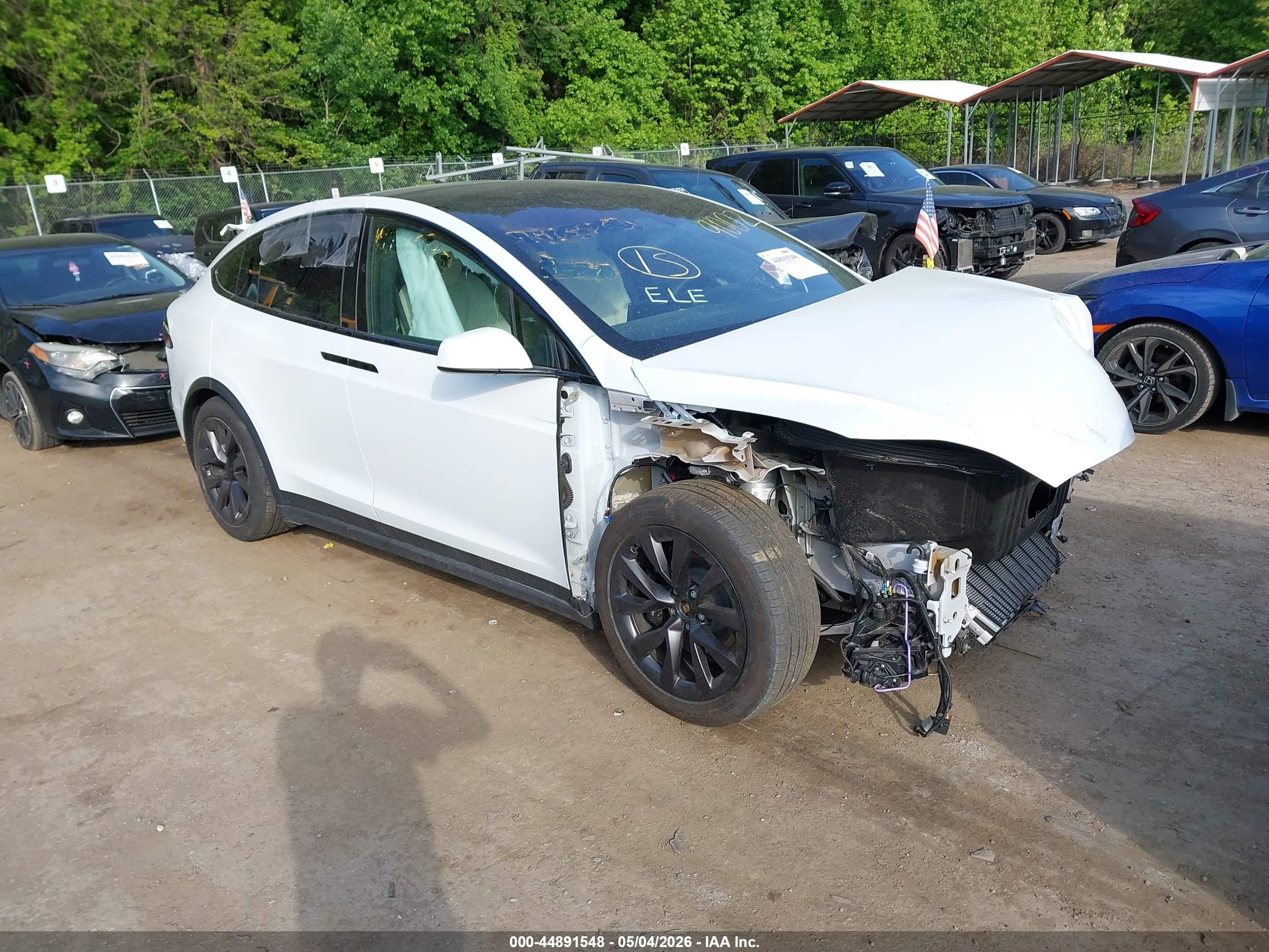 2025 Tesla Model X, VIN 7SAXCBE55SF469002 — Front end