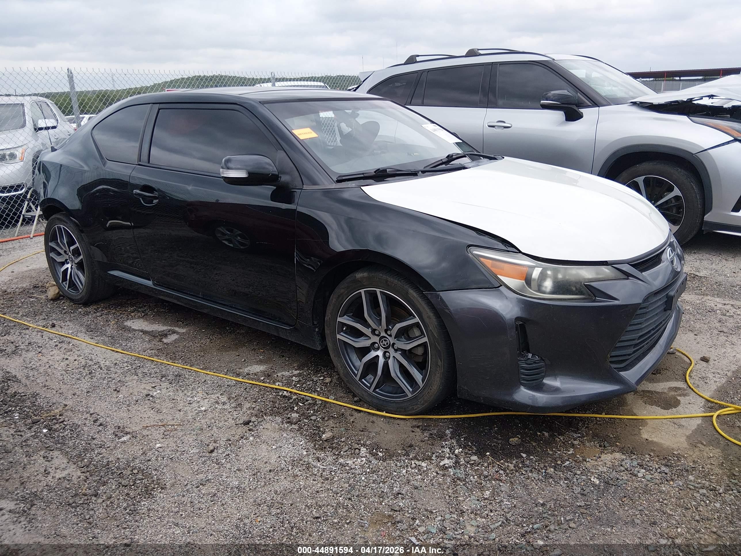 2015 Scion tC, VIN JTKJF5C77F3096069 — Rear end