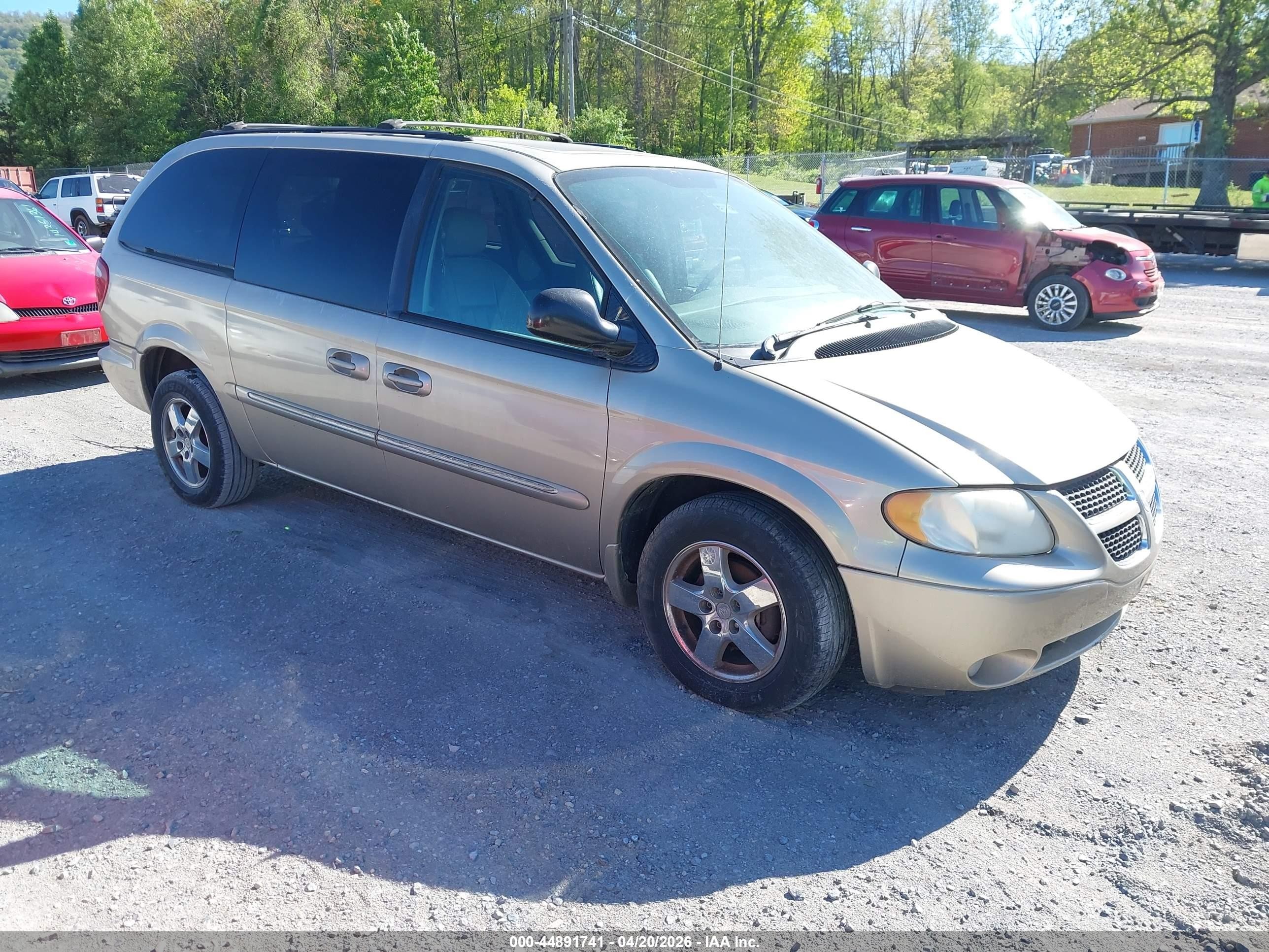 2003 Dodge Caravan ES, VIN 2D4GP54L93R384580 — All over